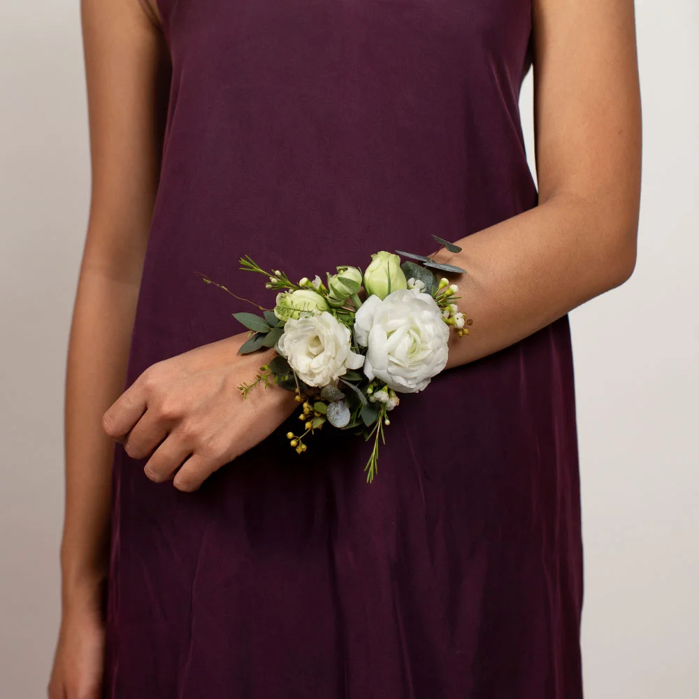Bridesmaid-All-Saints-Corsage.jpg