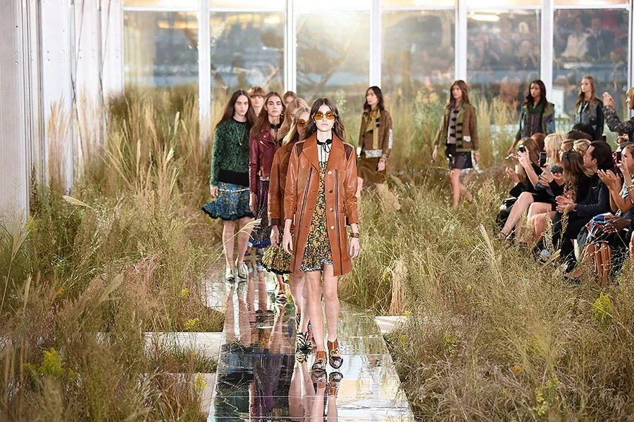 dam-images-set-design-nyfw-2015-new-york-fashion-week-sets-06.jpg