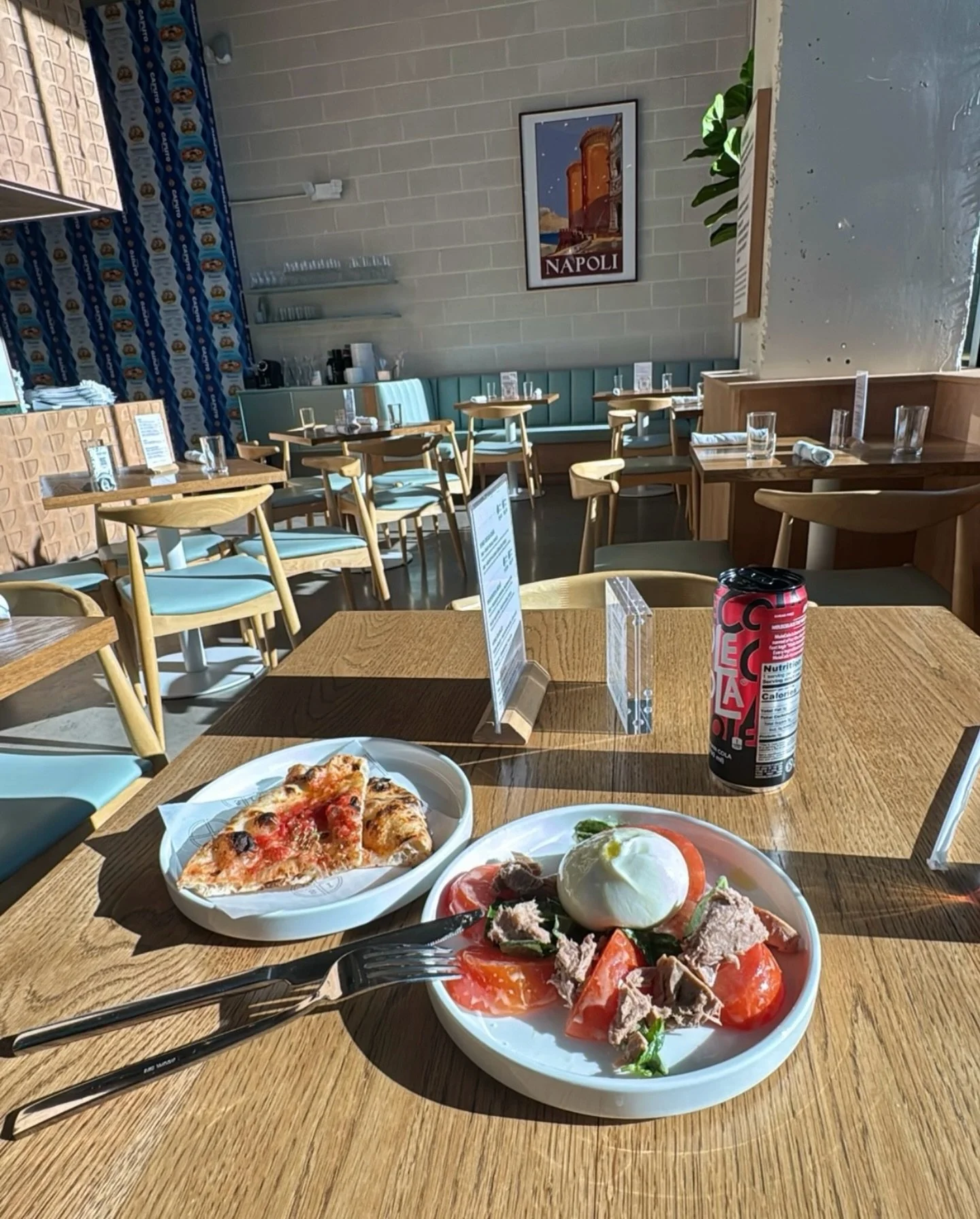 🚨Reminder: your SIM&Ograve; dishes can be as unique as you are!

You can add:
🐟Tuna
🧀Burrata
🍞Gluten-Free Dough
🎃Delicata Squash (**seasonal**)
And so many more! 

Explore all the options the next time you order at simopizza.com/orders 🔗

📸: @