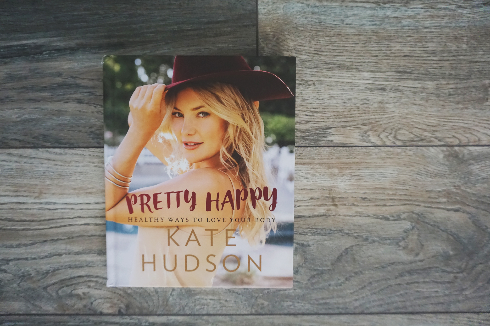 PRETTY HAPPY BY KATE HUDSON