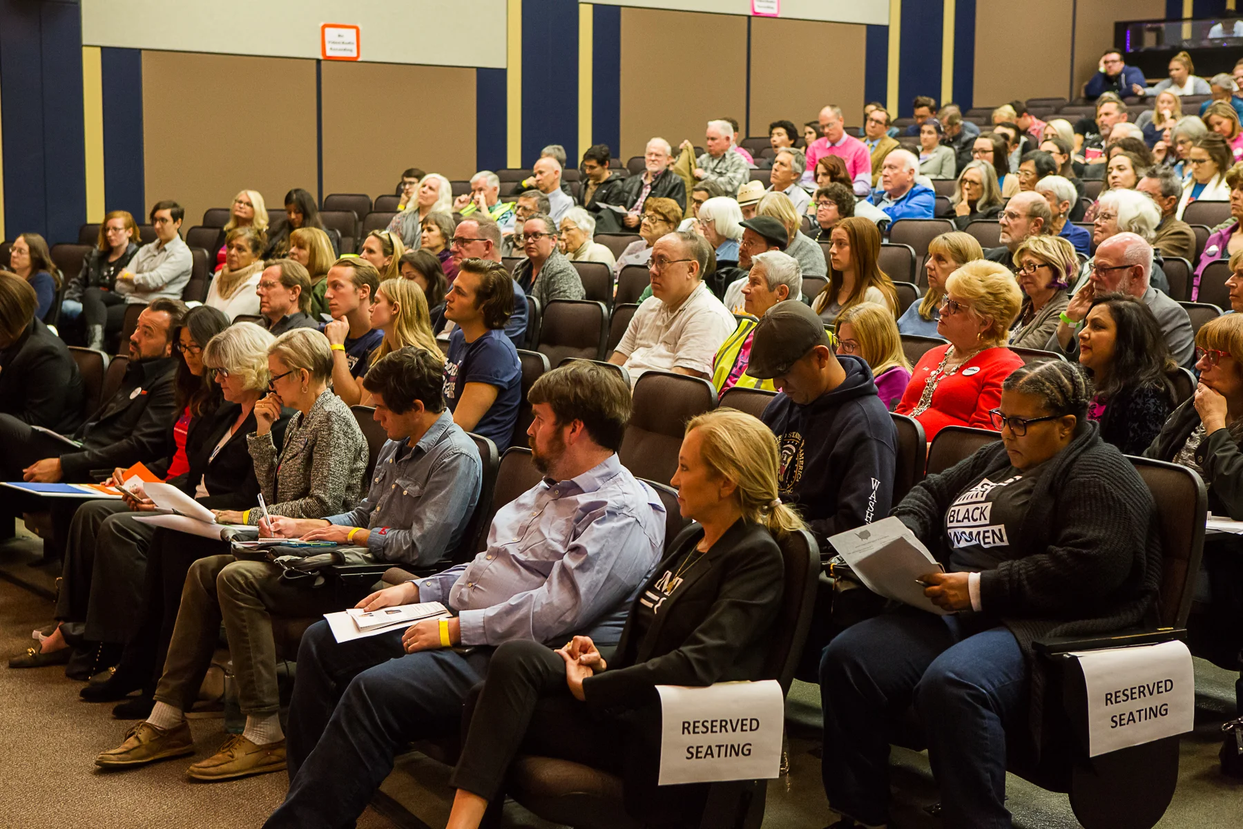 0405_180306_48thDistCongDebate-4x6.jpg