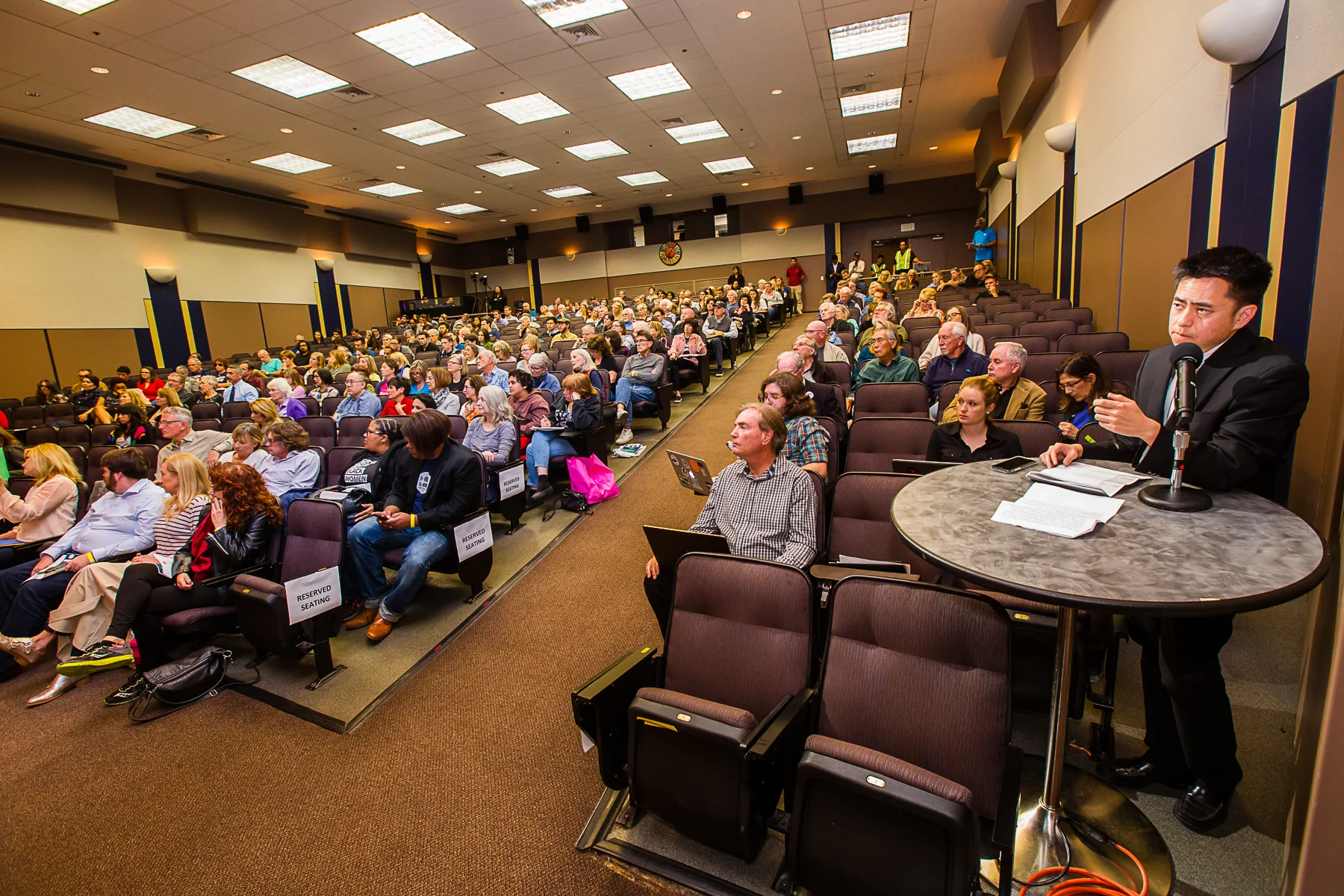 1304_180403 IndivisibleOC48 Debate2-4x6.jpg