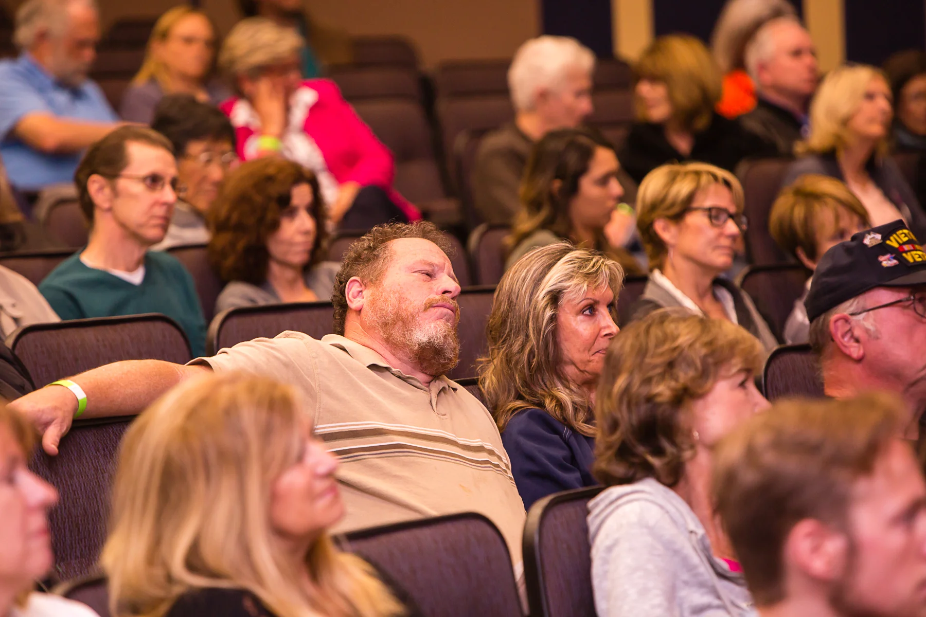 2300_180423_IndivisibleOC48_Debate3-4x6.jpg