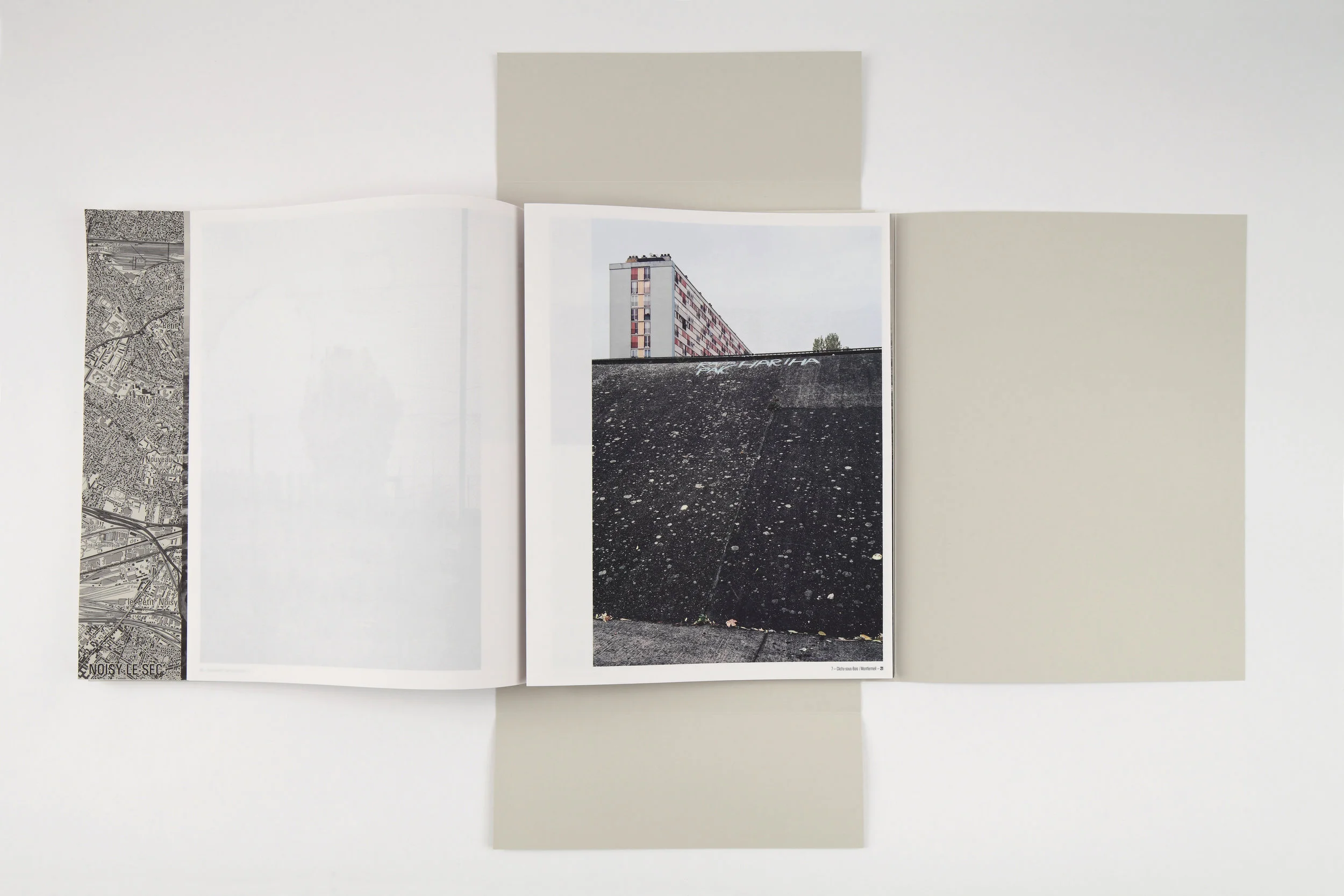 Wallpaper Zus Limited Edition X Artists Books Free