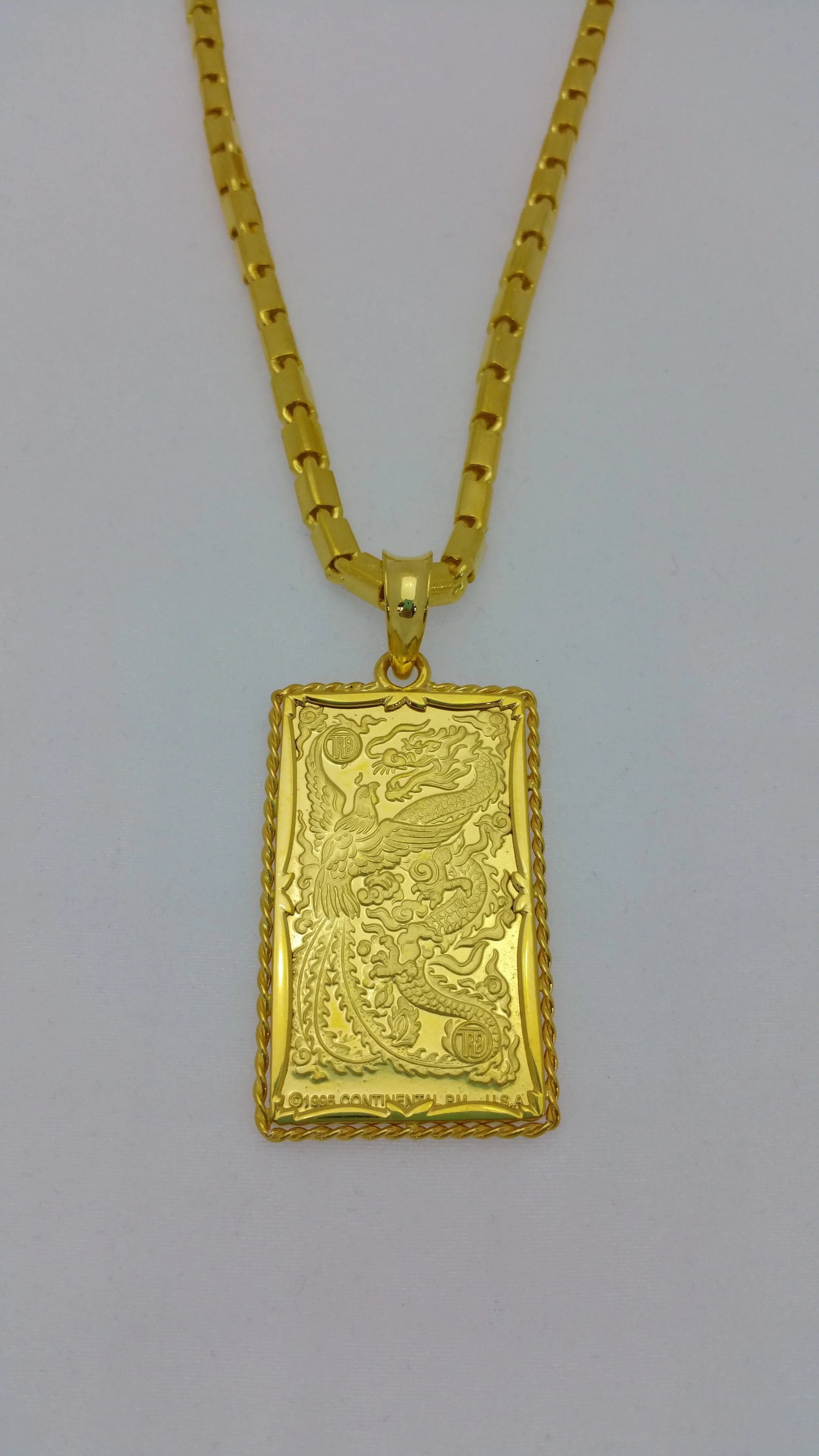 24P- Gold frame 2.JPG