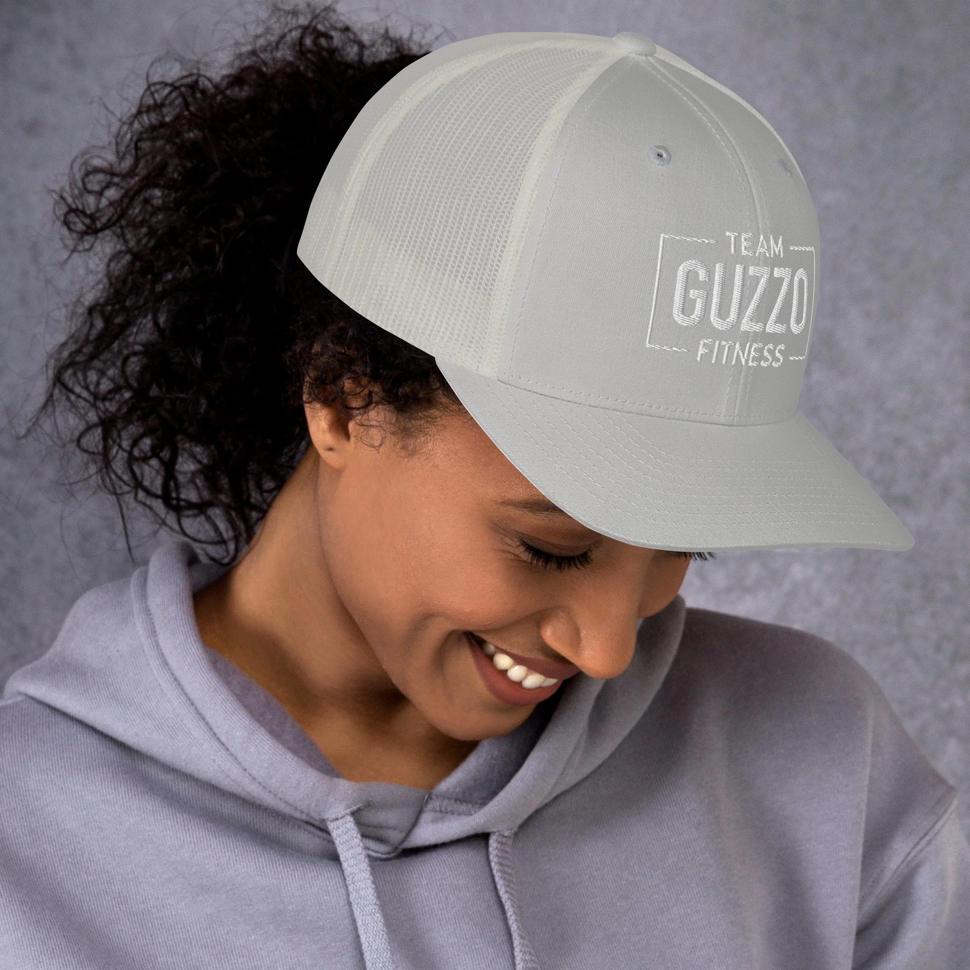 retro-trucker-hat-silver-right-6a0f5dc4b26b1.jpg