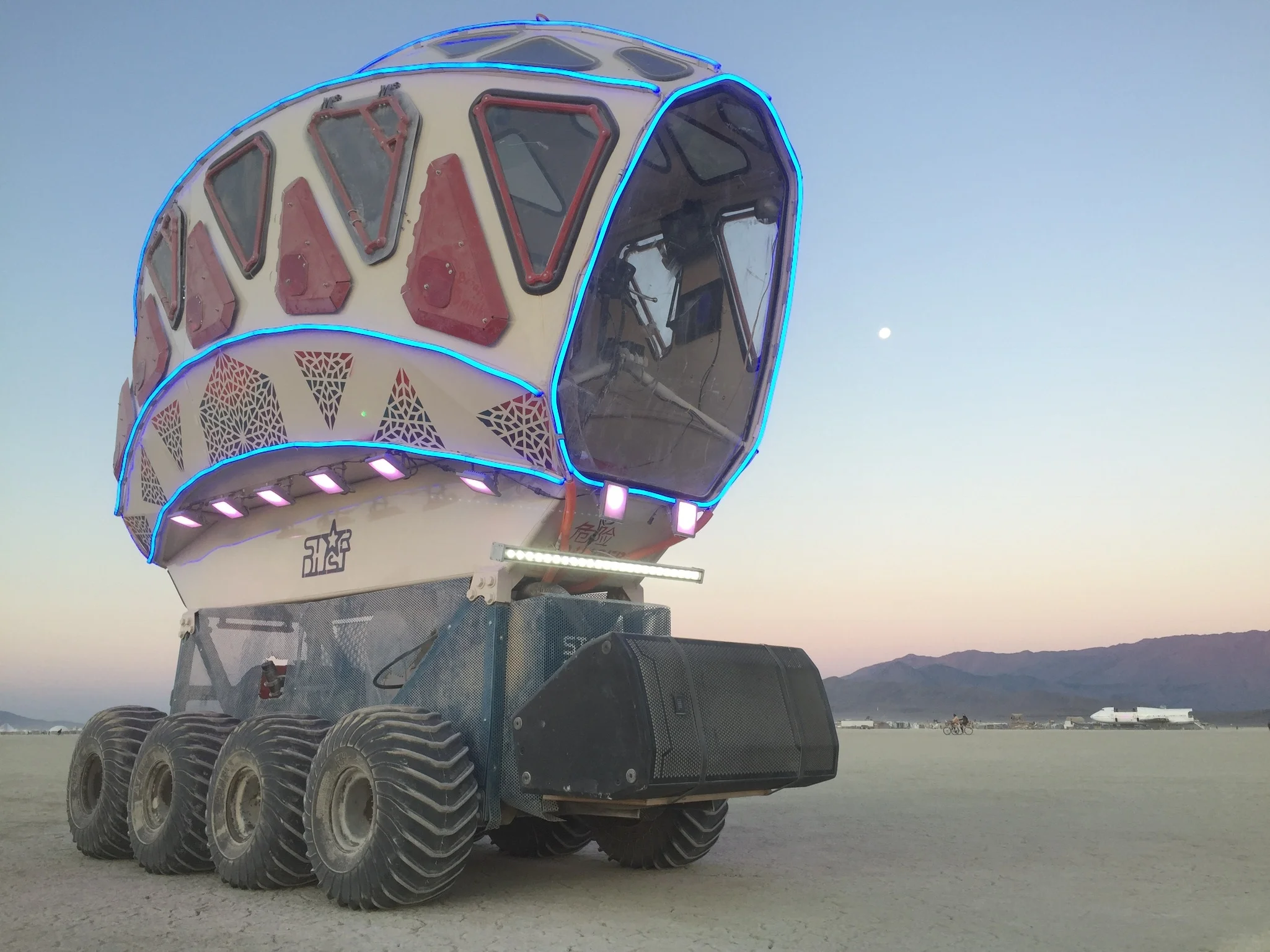 Stardust Sunrise Robot Heart.jpg