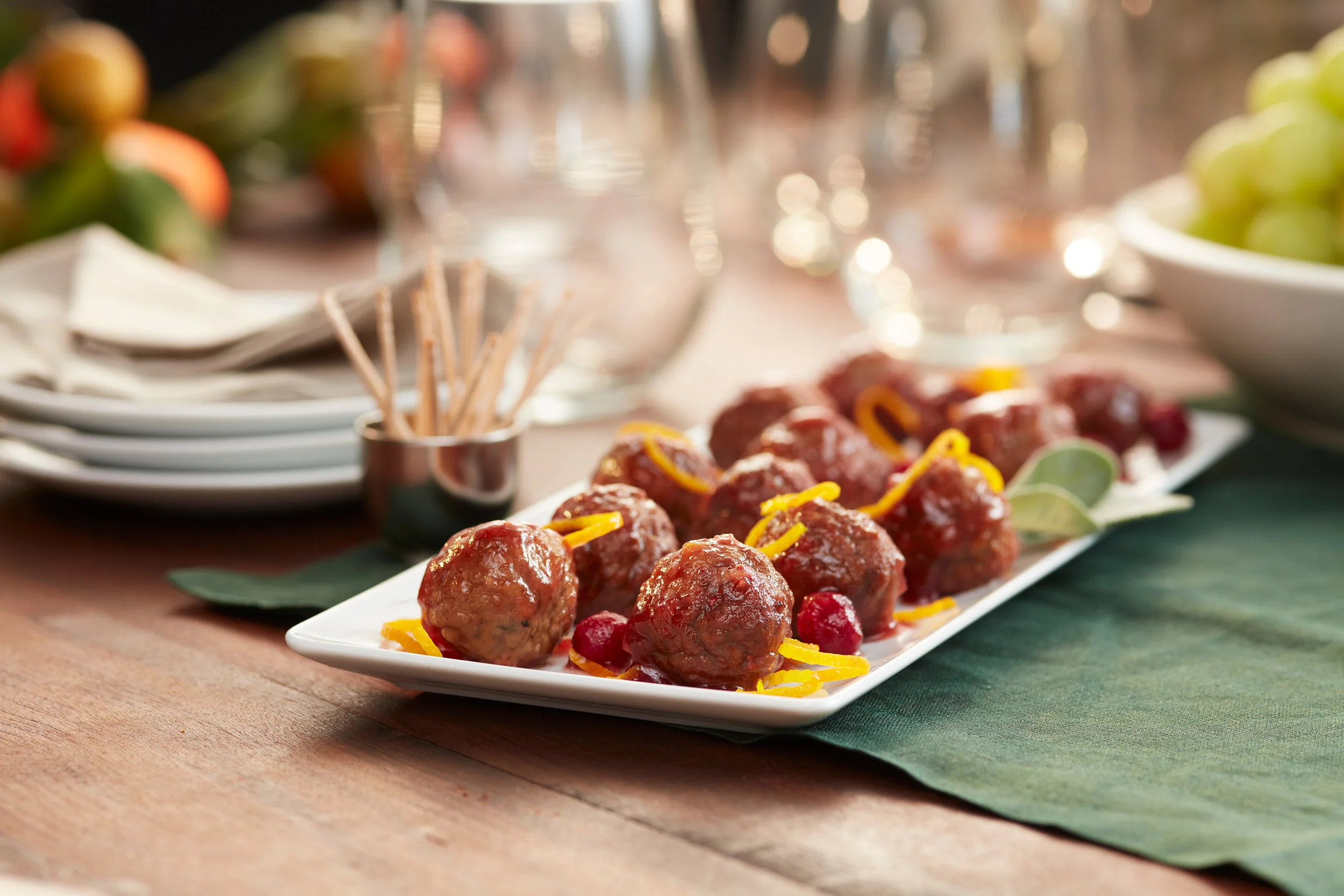 _CranberryMeatballs_WithToothpicksInCup.jpg