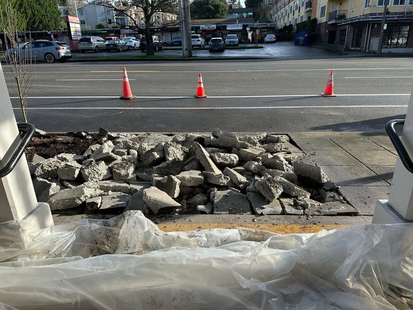 Little bit of sad news today. 

Our Kirkland location will be closed for the day (1.13.26) since both front entrances are completely blocked off. They won&rsquo;t finish working on it until early evening (5pm or 6pm) so we&rsquo;re just going to call