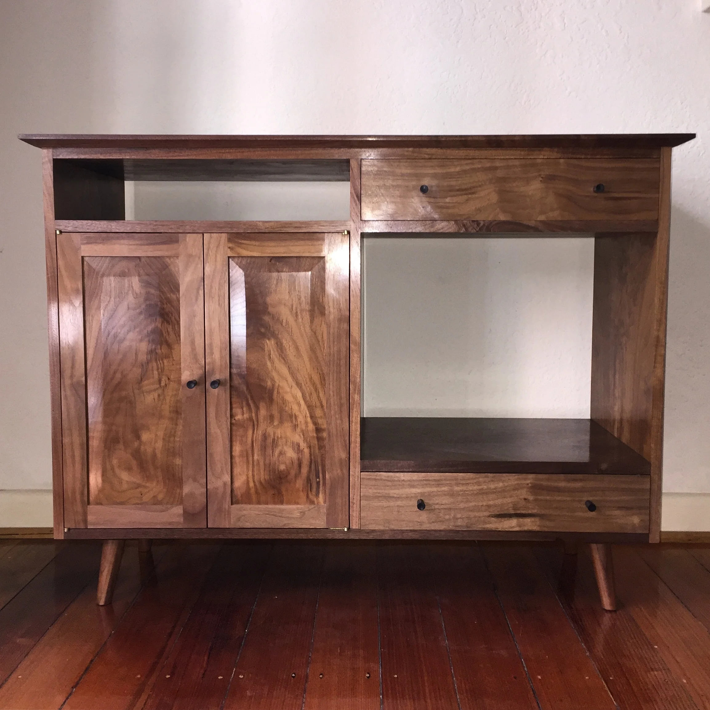 Credenza