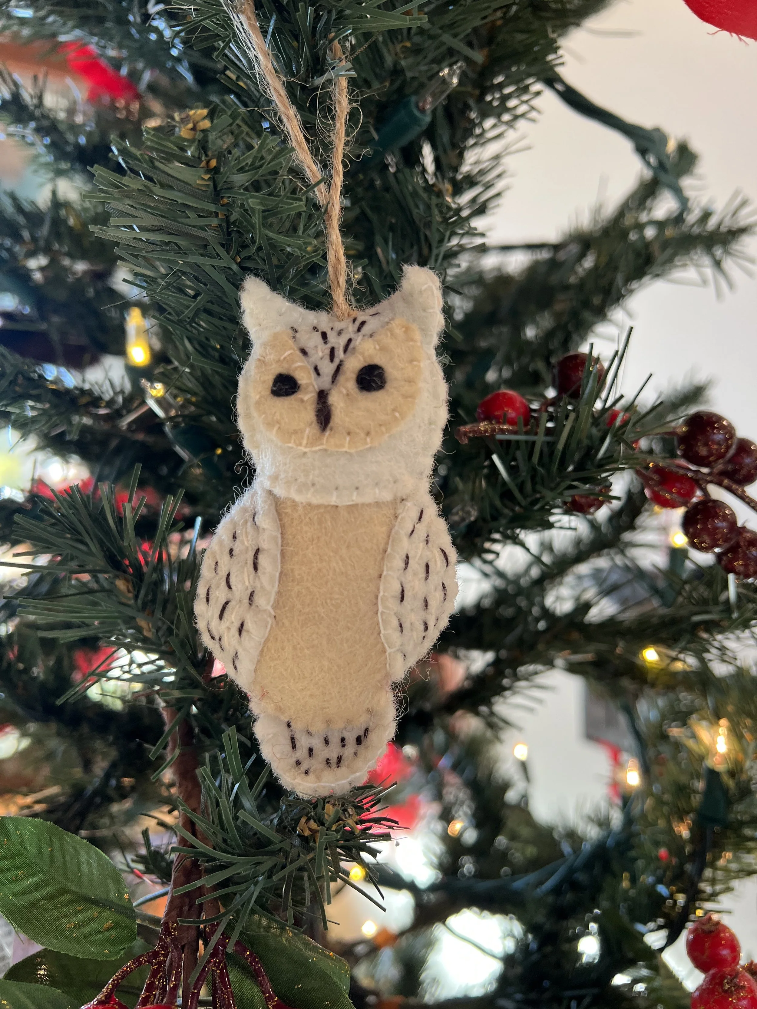 white owl ornament.jpeg