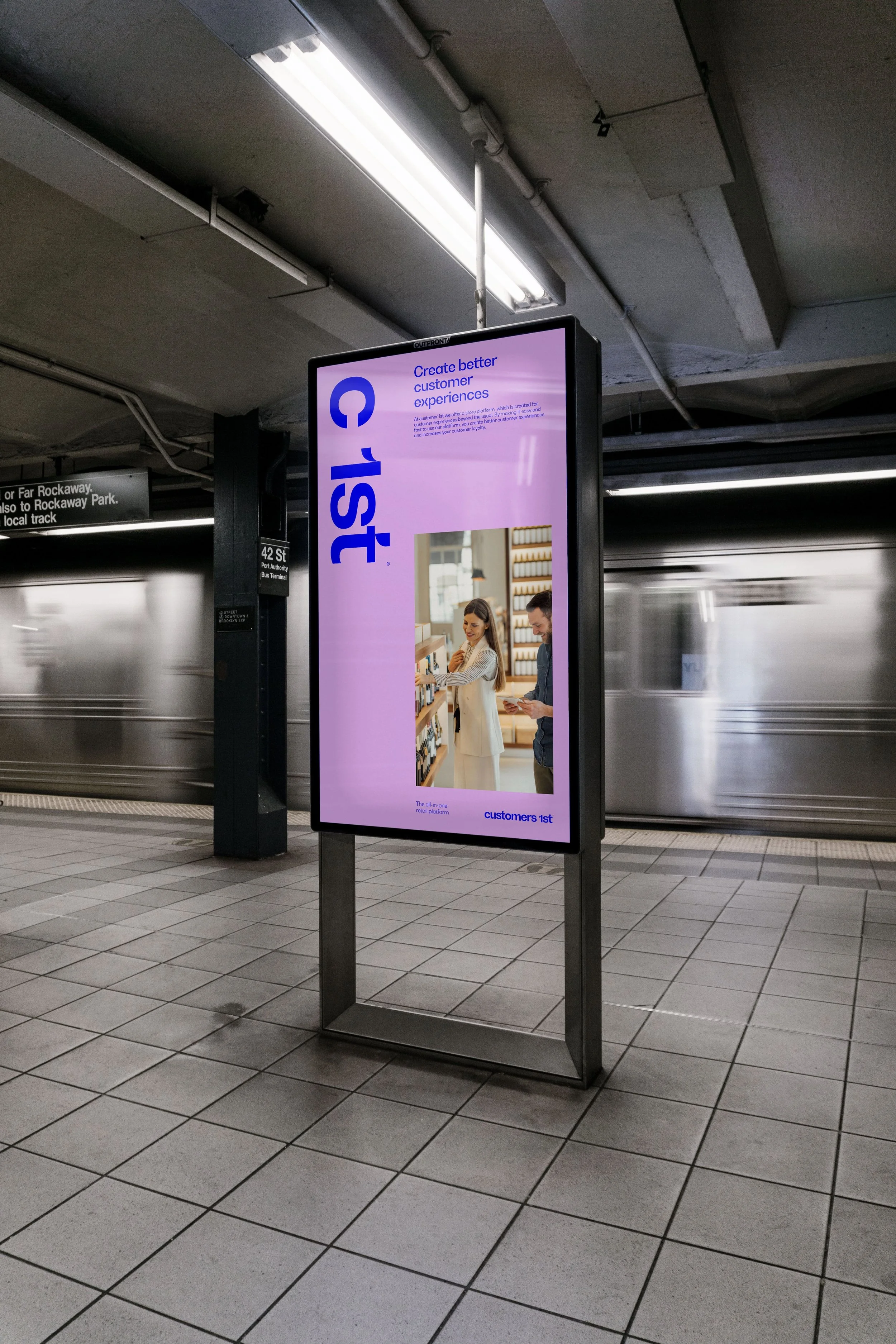 CUSTOMERS-1ST-Brand-Identity-Visual-Identity_Branding-Design-Fuhr-Studio-Freelance-Bureau-Odense-CASE_09.jpg