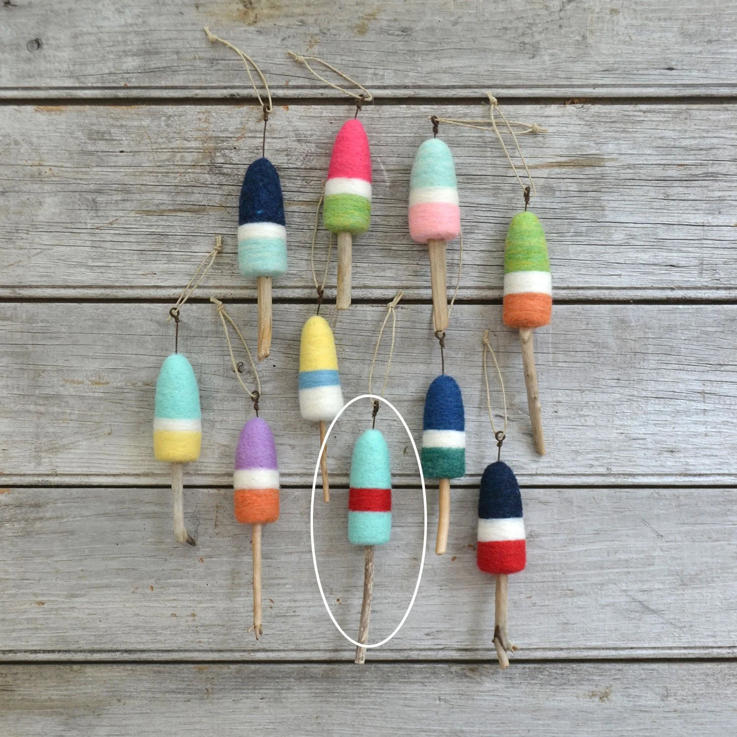 Thirdlee_smallbuoys_aqua-red.jpg