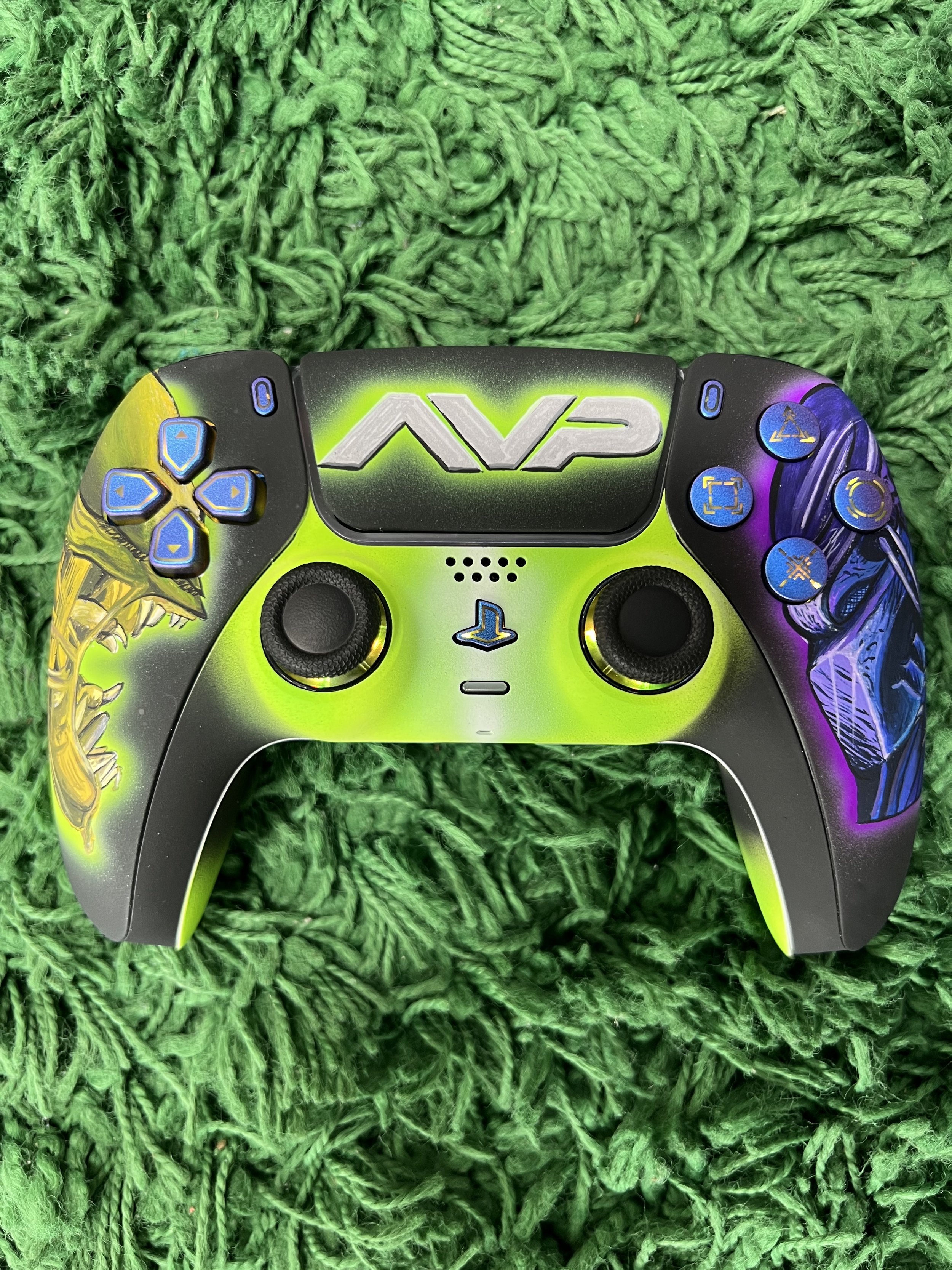 Alien V Predator Custom Controller