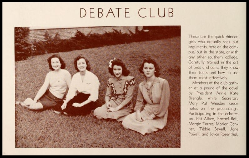 1943 - 1944 Debate Club