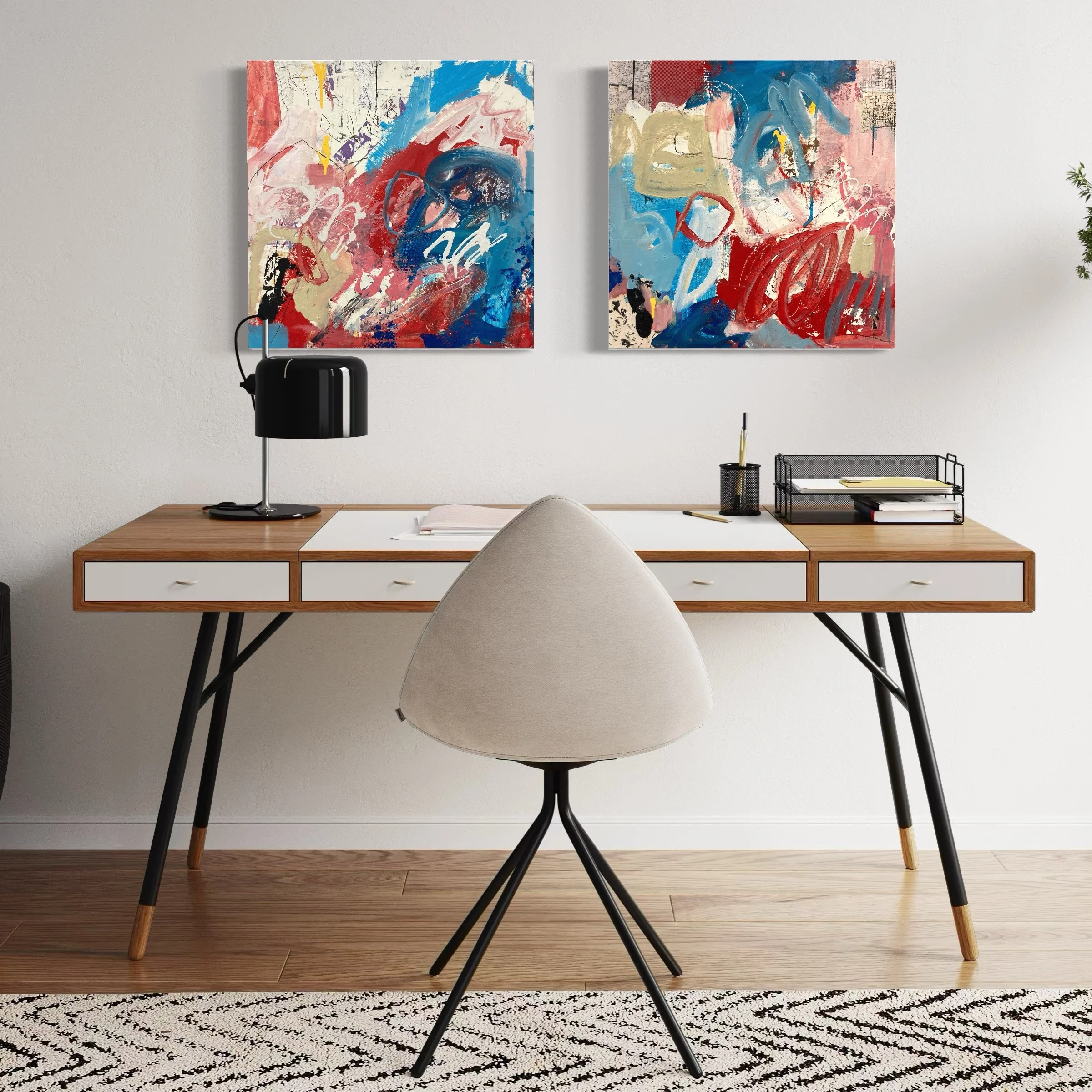 Le Bistrot & Les Fleurs in situ desk_IMG_9678.JPG