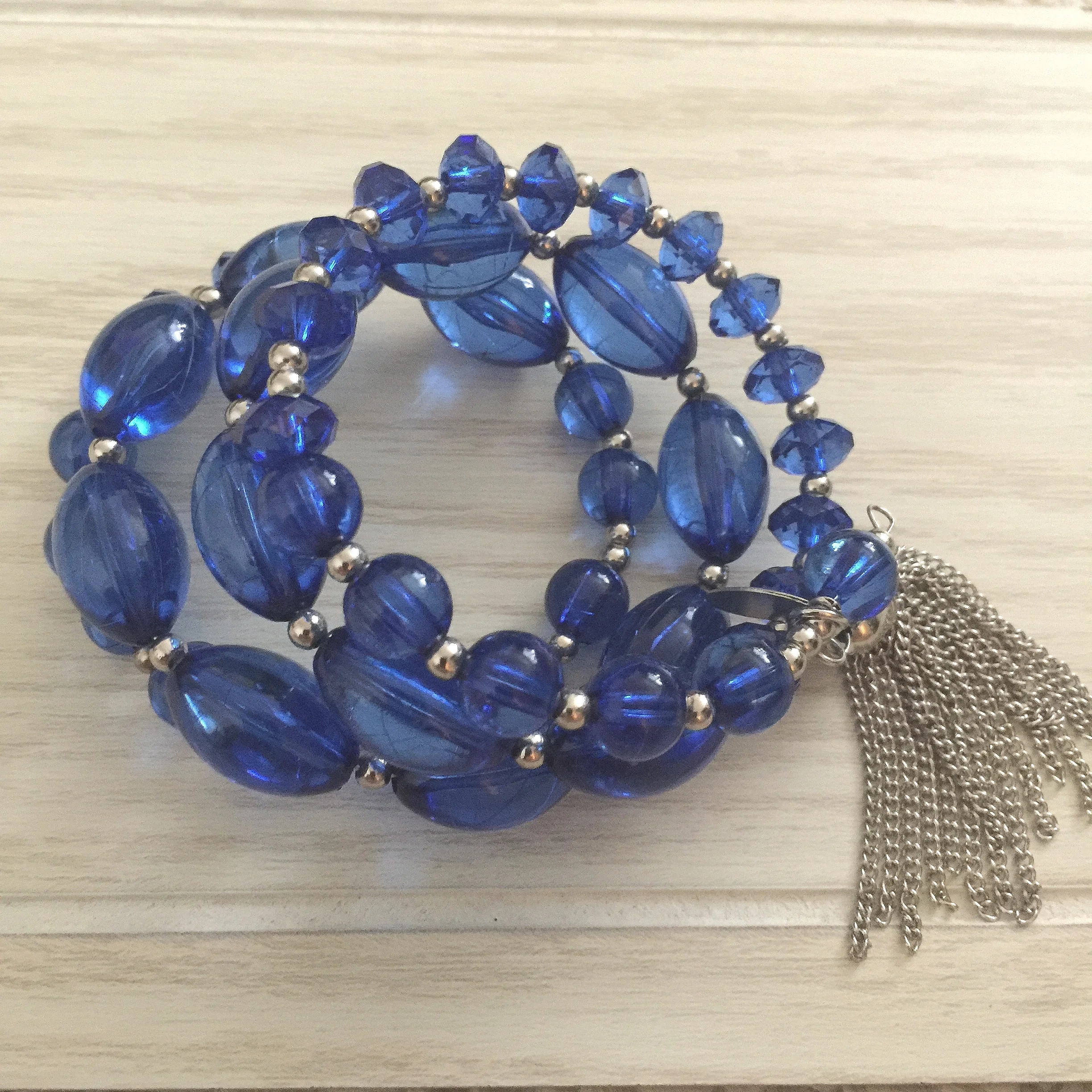 bluebracelet2.jpg