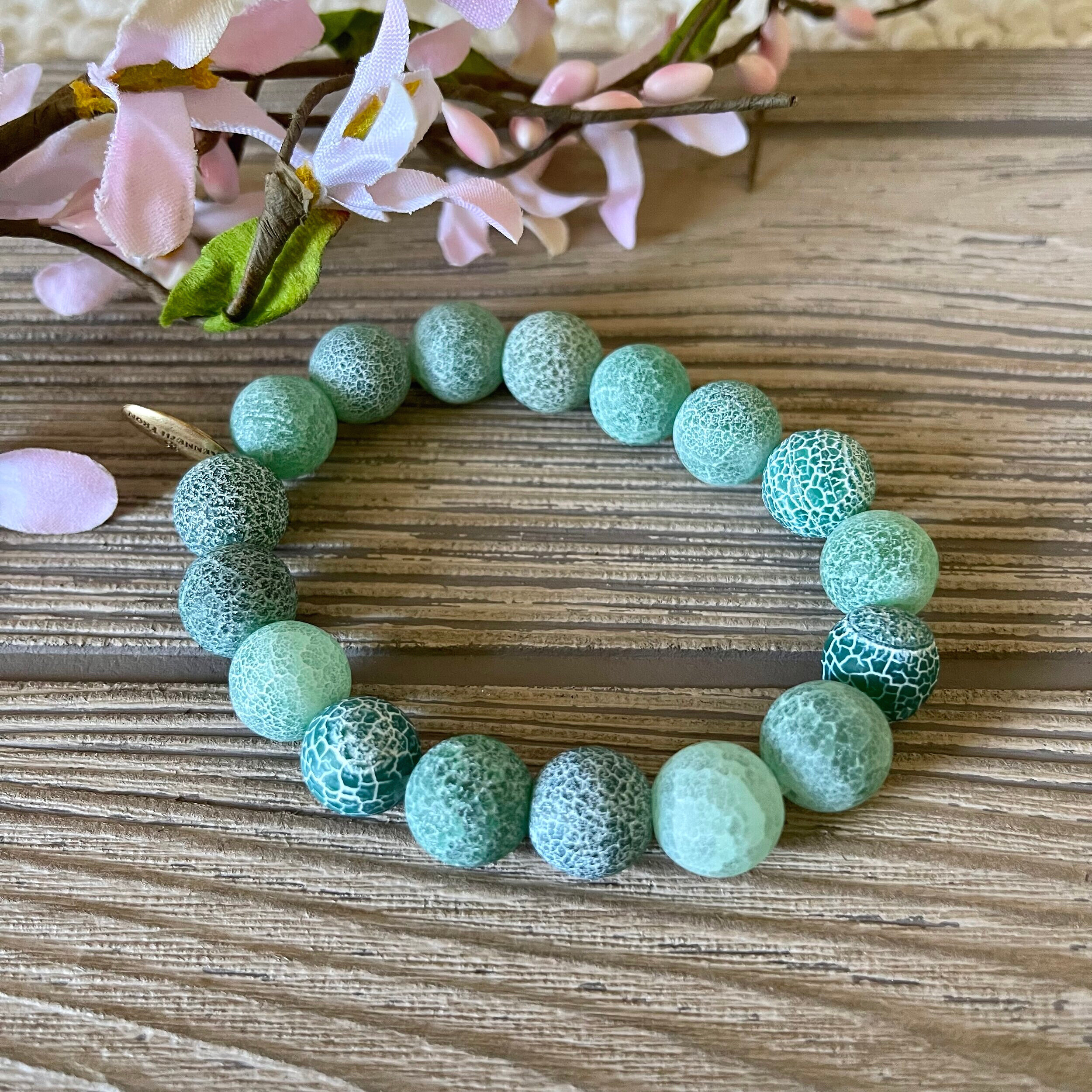 Semi Precious Stone Rough Agate Egg Shape Crystal Beaded Bracelet - China  Rough Agate Bracelet and Natural Crystal Bracelet price | Made-in-China.com