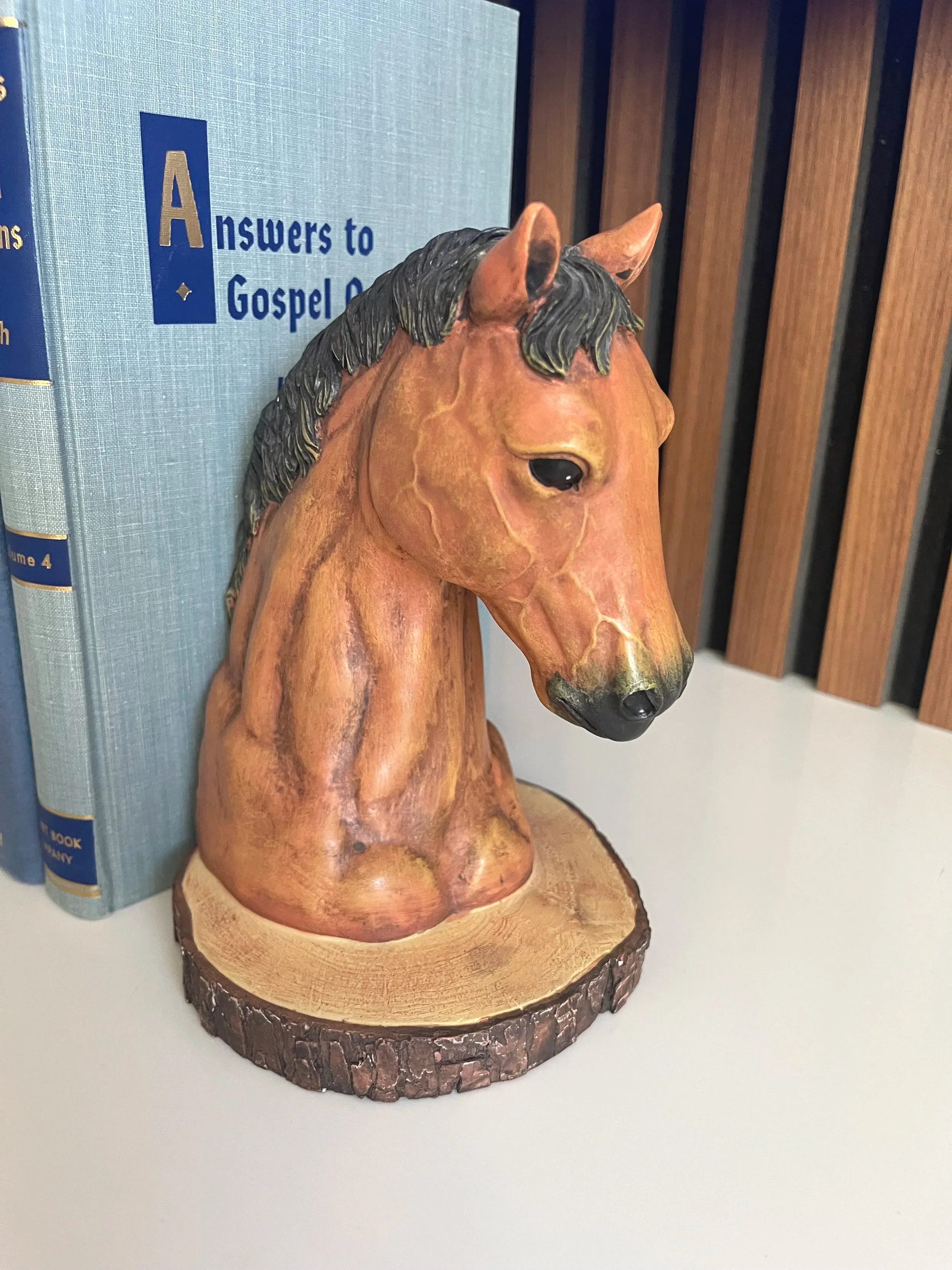 horse3.jpg