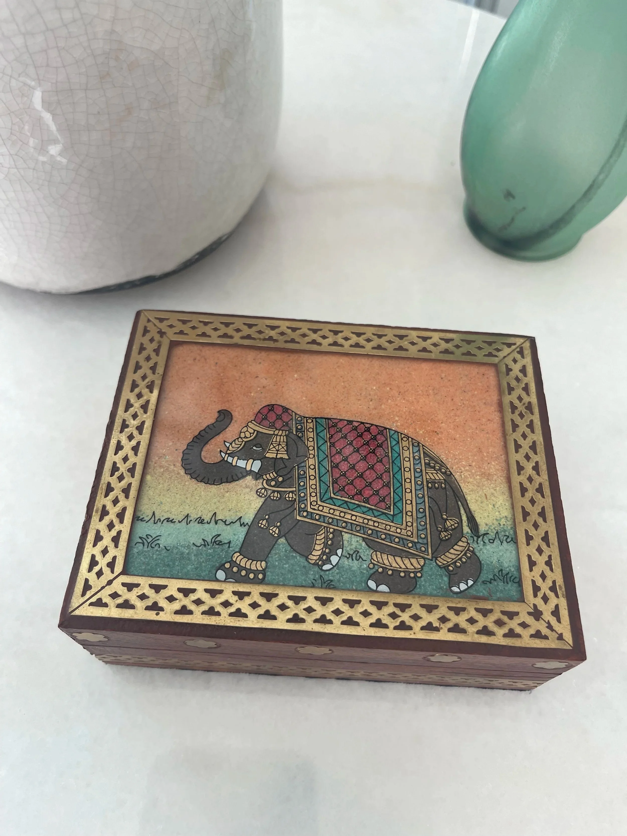 elephant2.jpg