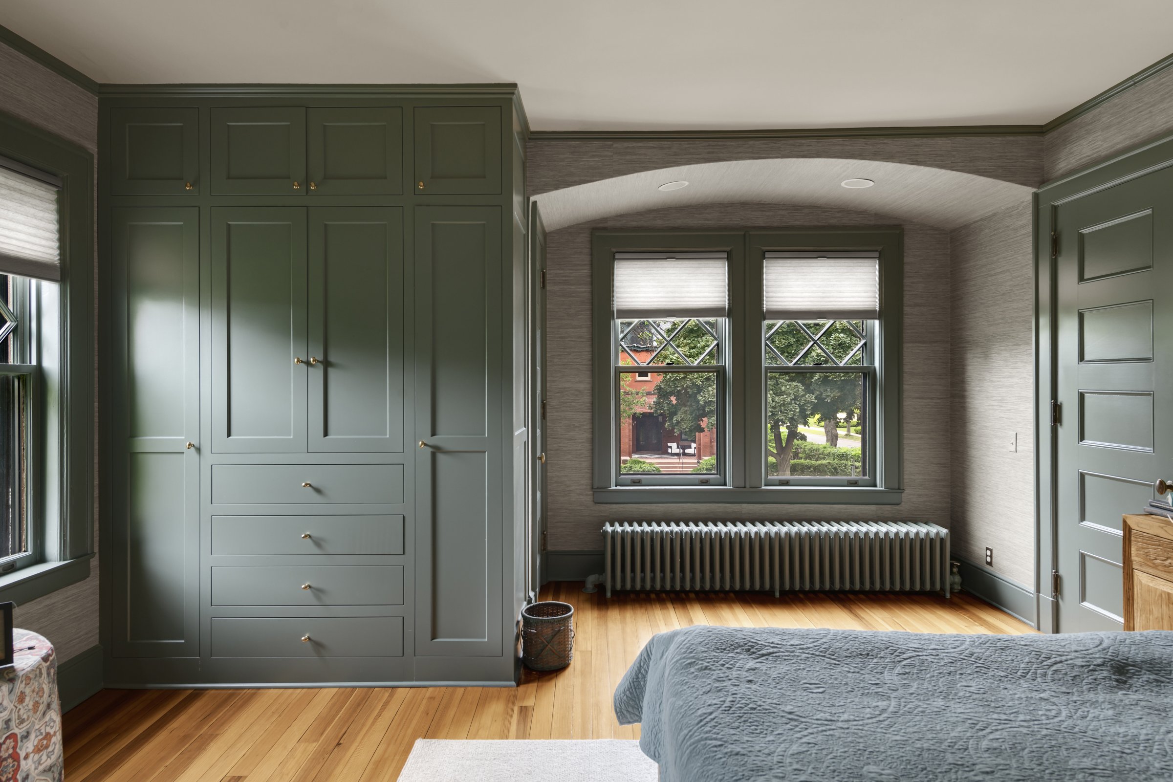 1023 Mt. Curve Ave_003.jpg