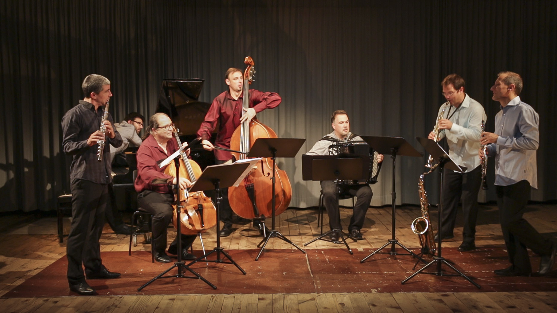 ensemble_shoo1.jpg