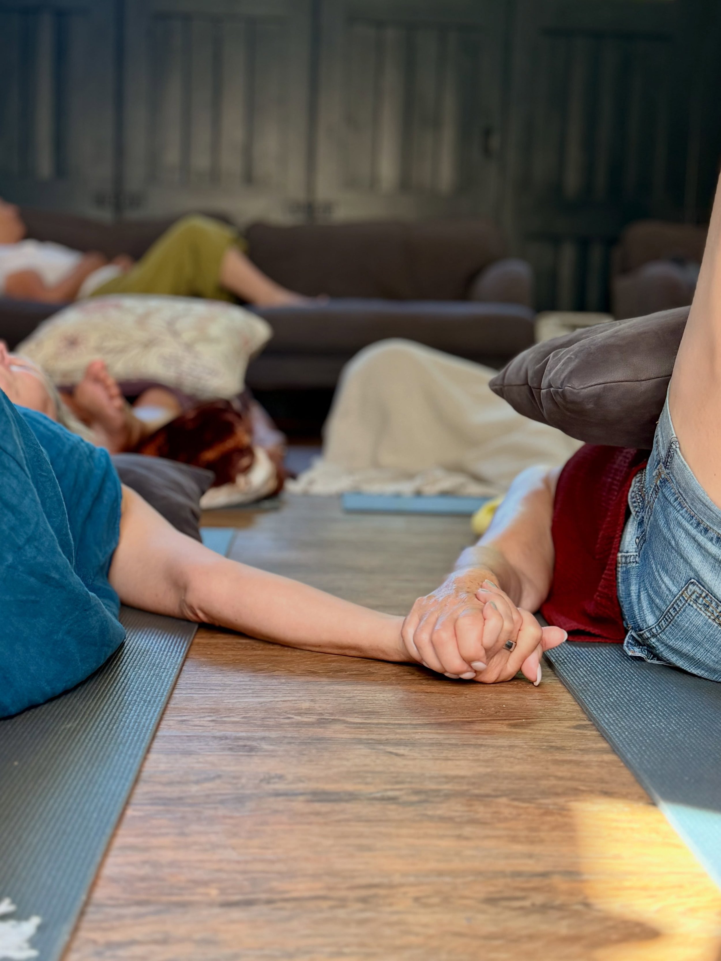 Some days remind you exactly why you do this work. 

Eighteen months ago, Sacha @vivreretreats and Wendy @wendyjeavonsart invited me to bring breathwork to their Art &amp; Soul Retreats. Looking back, the combination of creativity, art, beautiful foo