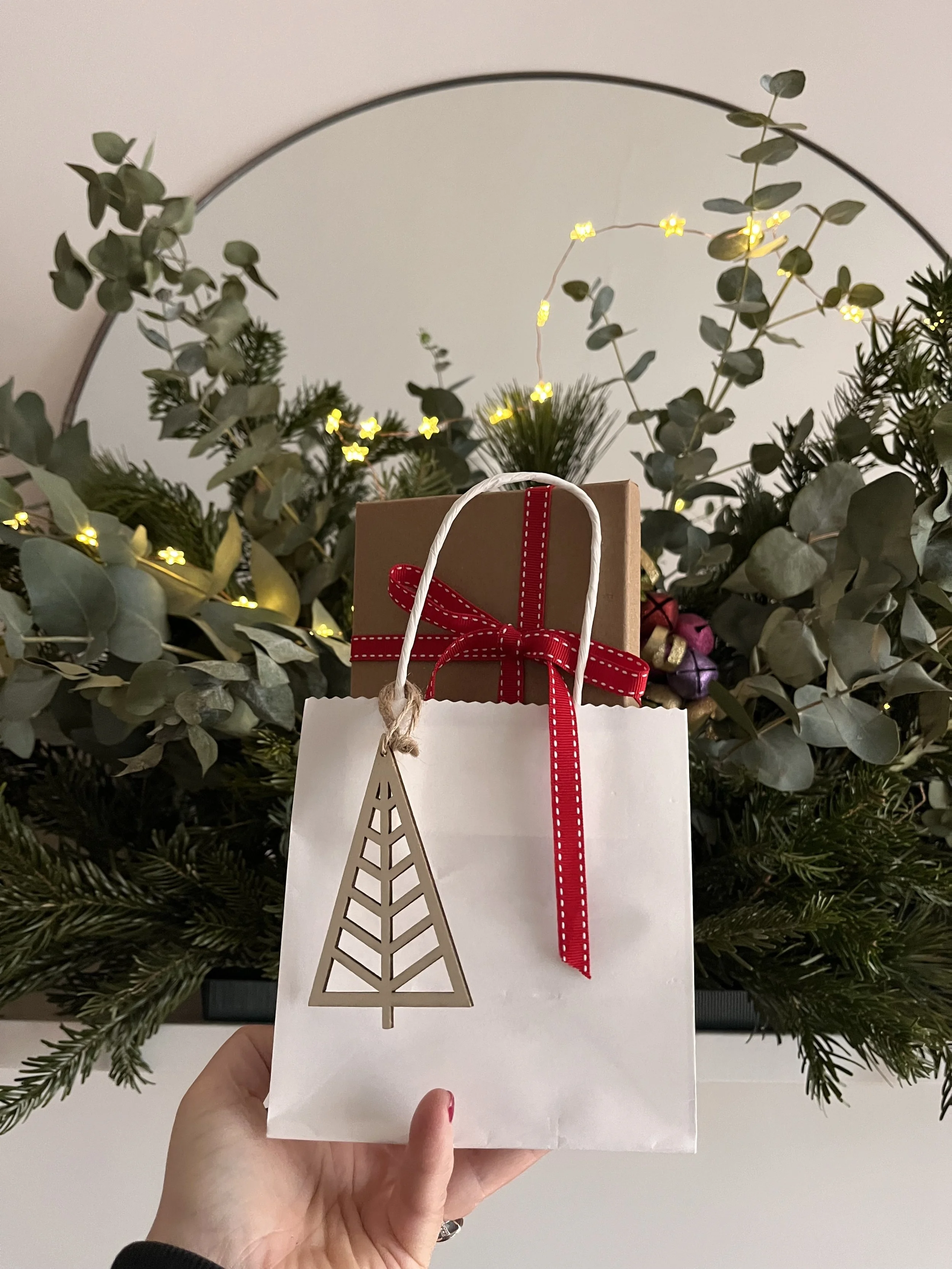 Breathwork gift voucher from Ellie Loves, beautifully presented as a thoughtful Christmas gift.