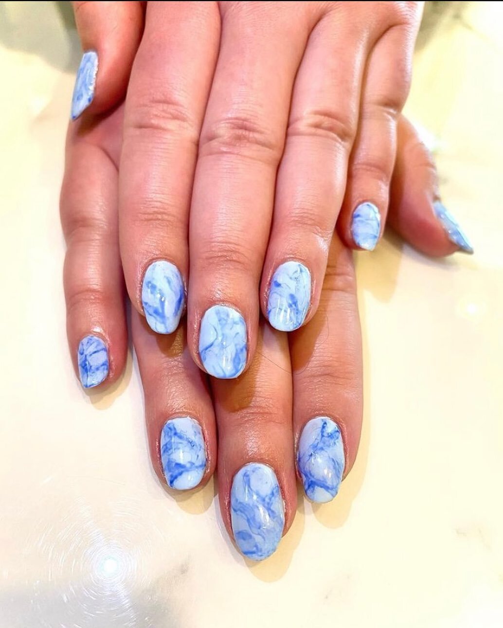 Chase away your winter blues with us! View our nail and spa service menu on our website. Link in bio!
Nails by Mattie ( @mattie_finish )
#madisonwisconsin #nails #manicure #shellac #cnd #nailworld #nailart #spa #madisonwisconsin #madisonspa #madisonw