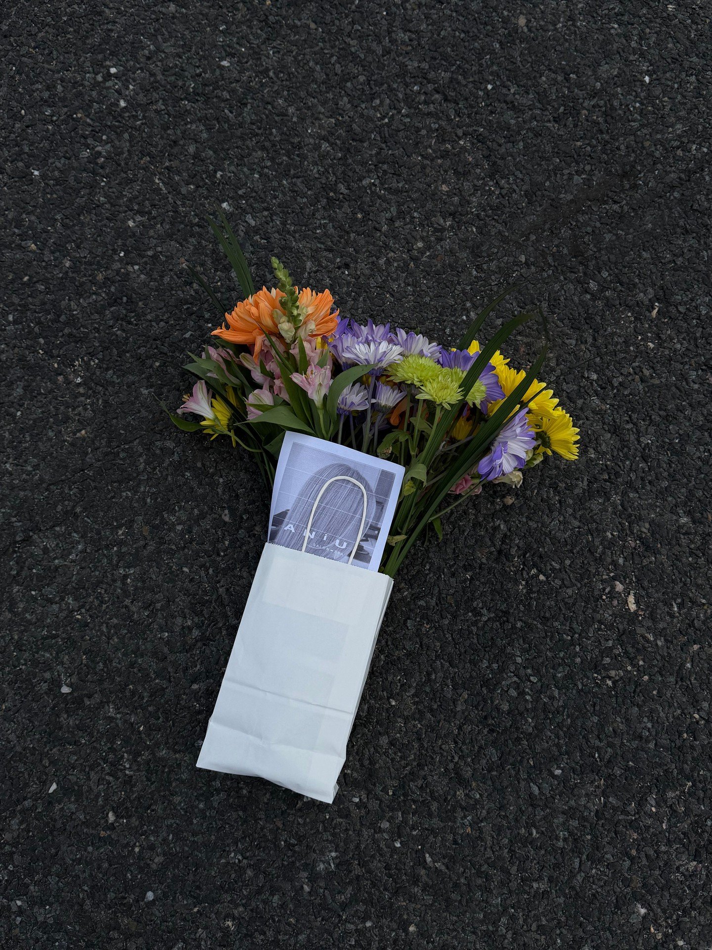 Flowers are nice&hellip; but good hair lasts longer ✨🌷
ㅤ
#aniusalon #madisonwi #madisonsalon #kerastase #madisonhair