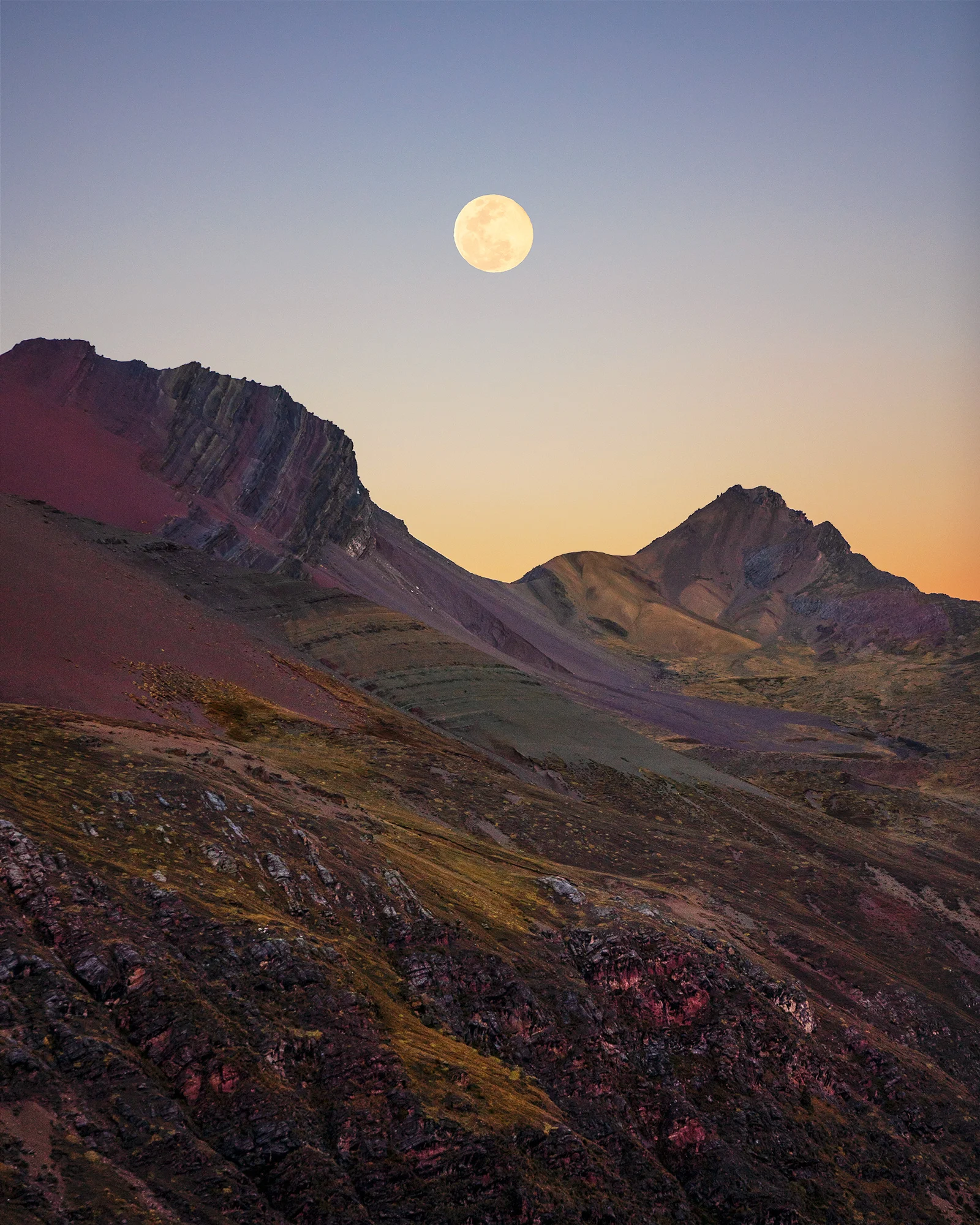 Full moon at Yanacocha Lake © Autumn Schrock