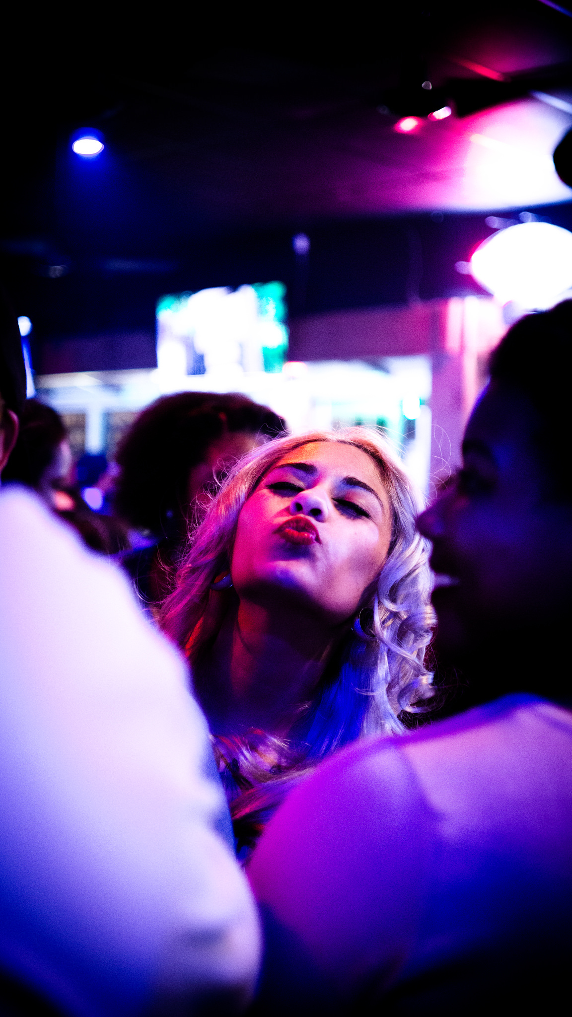  A Goodbye Kiss at Rockstar Karaoke. Midland Texas. 