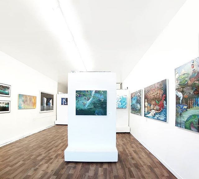 Currently on view 👀
Okeanos🌊 a group exhibition featuring works by Luciana Abait, Lori Goldberg, Bryan Ida, Oskar Landi, Krista Machovina, Peter Matthews, Adon Newman, Samantha Schwann, and Cory Sewelson.
Curated by Bea Lamar, the exhibit addresses