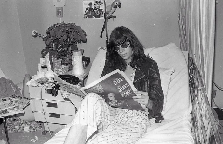 joey-ramone-was-rushed-to-the-new-york-hospital-burn-center-and-was-treated-for-burns-in-1977.jpg