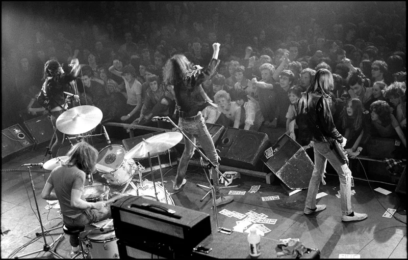 07-04-1976 Roundhouse London 1