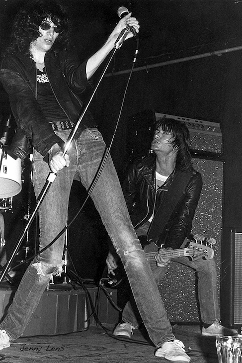 Jenny Lens 76-08-20 Dee Dee and Joey