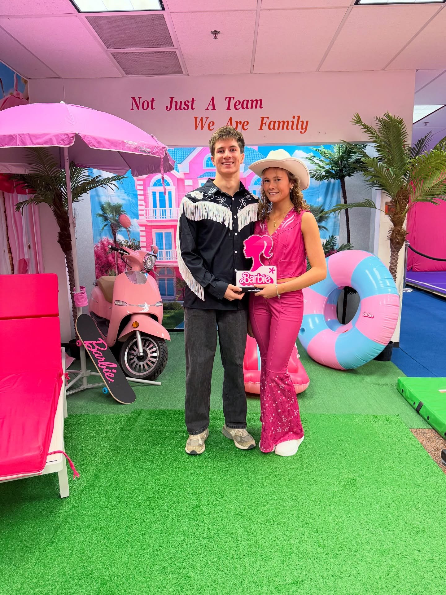 Barbie and Ken have entered the meet 🎀🩵🕶️

Session 1 of the 2026 Barbie Meet is officially underway!!! 🛼🩷🤠 Time to Party 🎉
