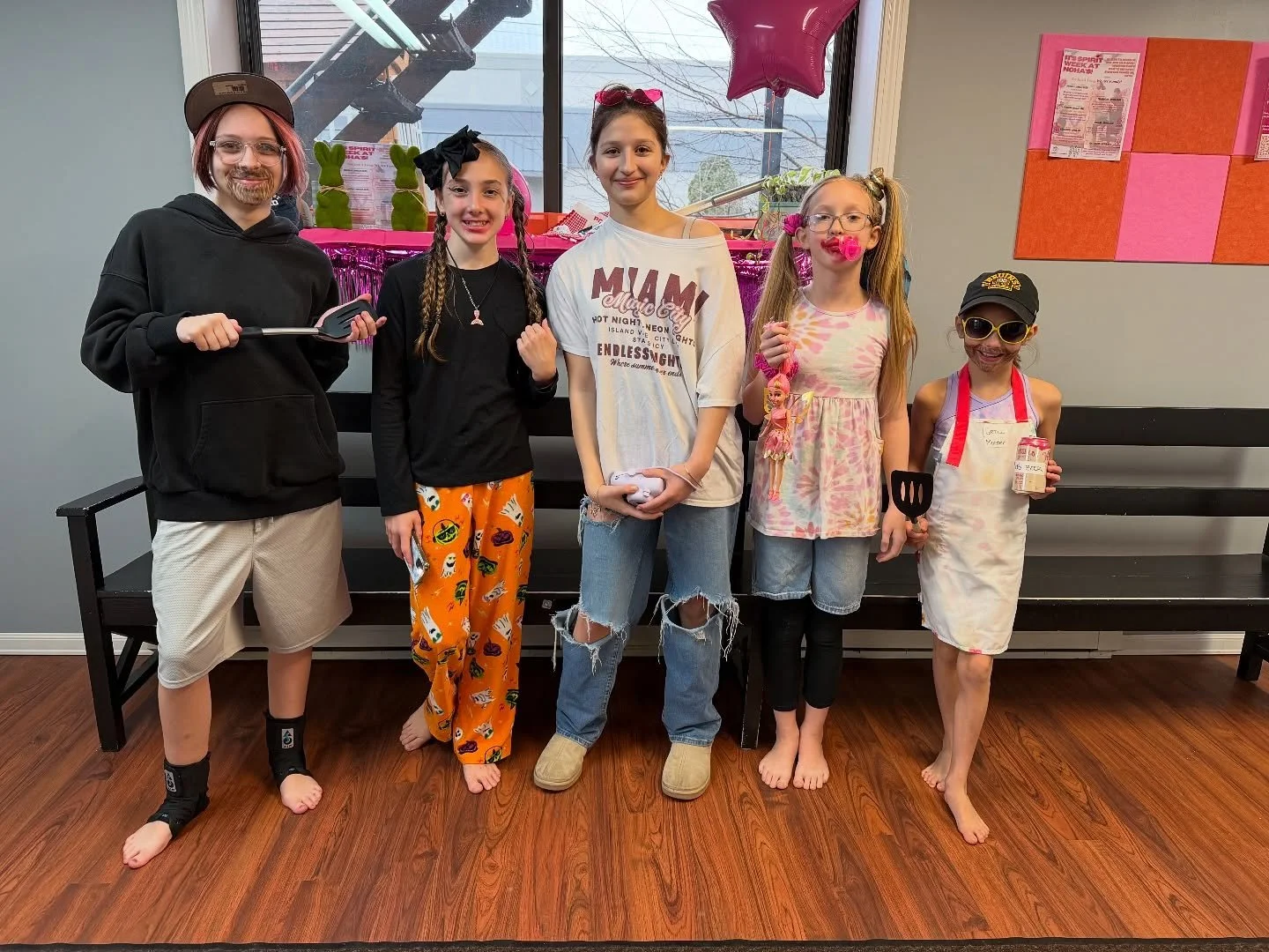 A little snow couldn&rsquo;t stop these guys from their BBQ dads and soccer mom summer spirit 🍗⚽️💁🏻&zwj;♀️