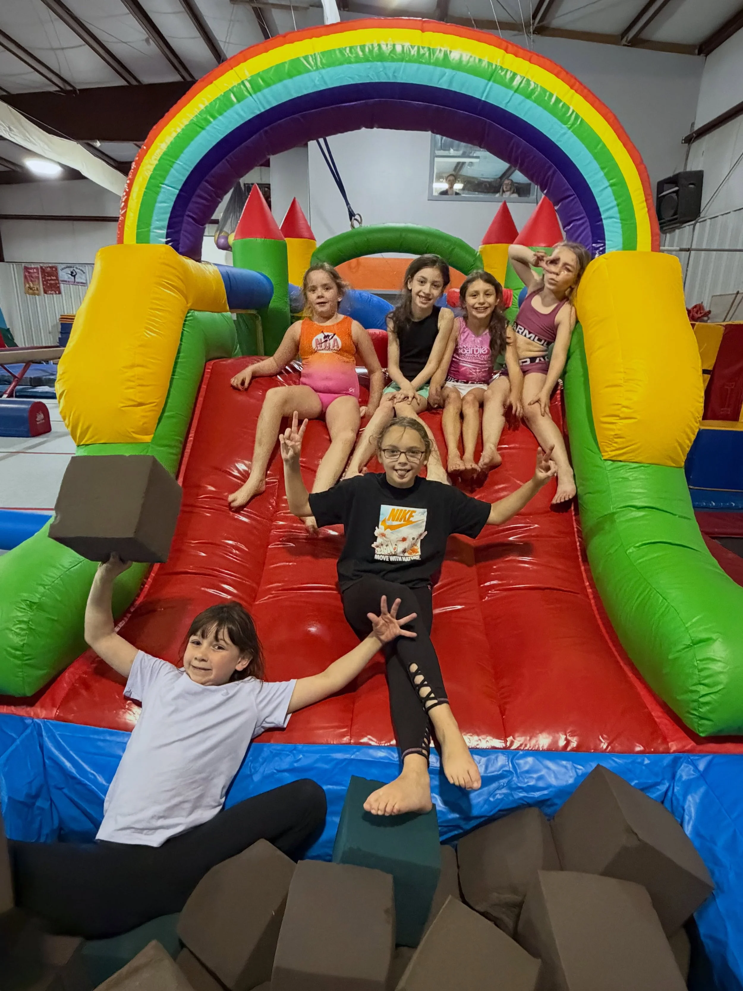 The rainy weather didn&rsquo;t stop us from having THE  BEST time at our summer party in Nashua ☀️⛱️

Lots of games 🎯 open gym 🤸🏻&zwj;♀️snacks and treats 🍪and so much more 🤩 We&rsquo;re already looking forward to summer camp and more parents nig