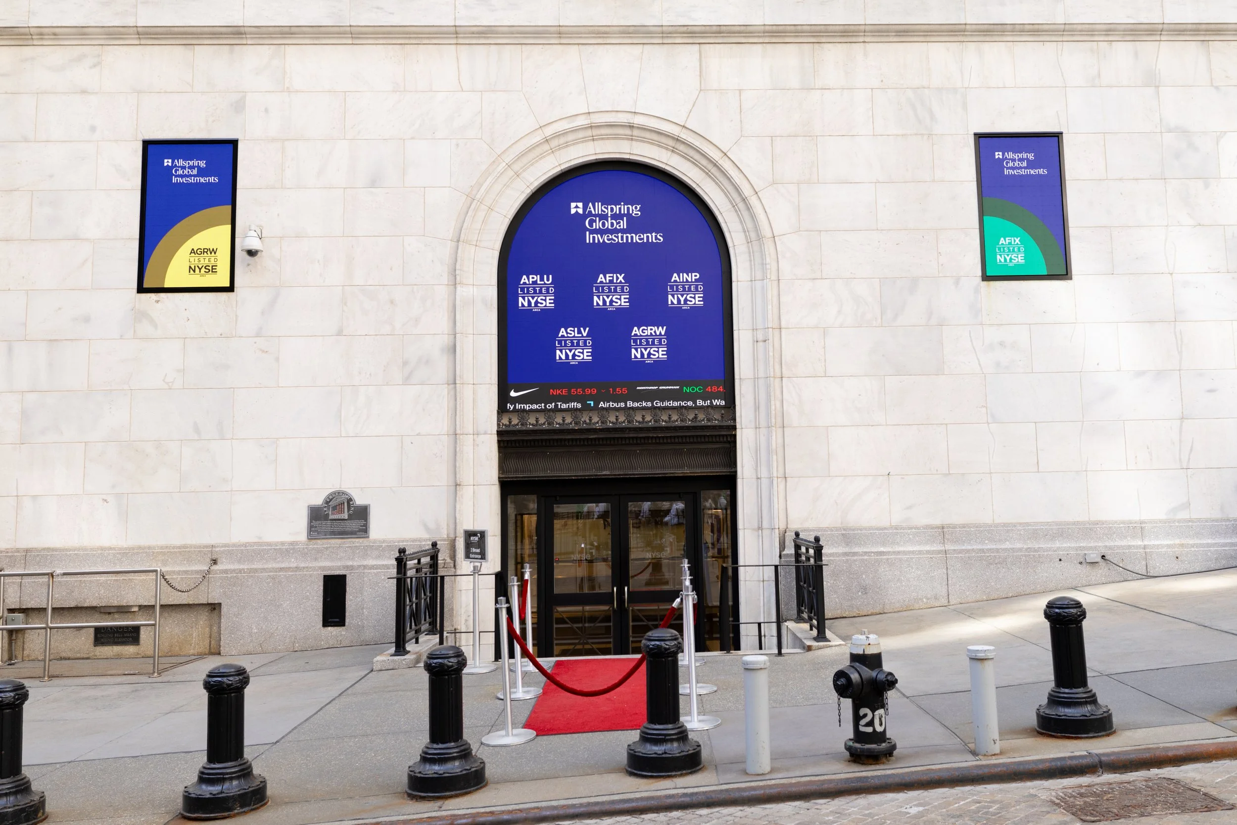 Allspring_ClosingBell_250430_294.jpg