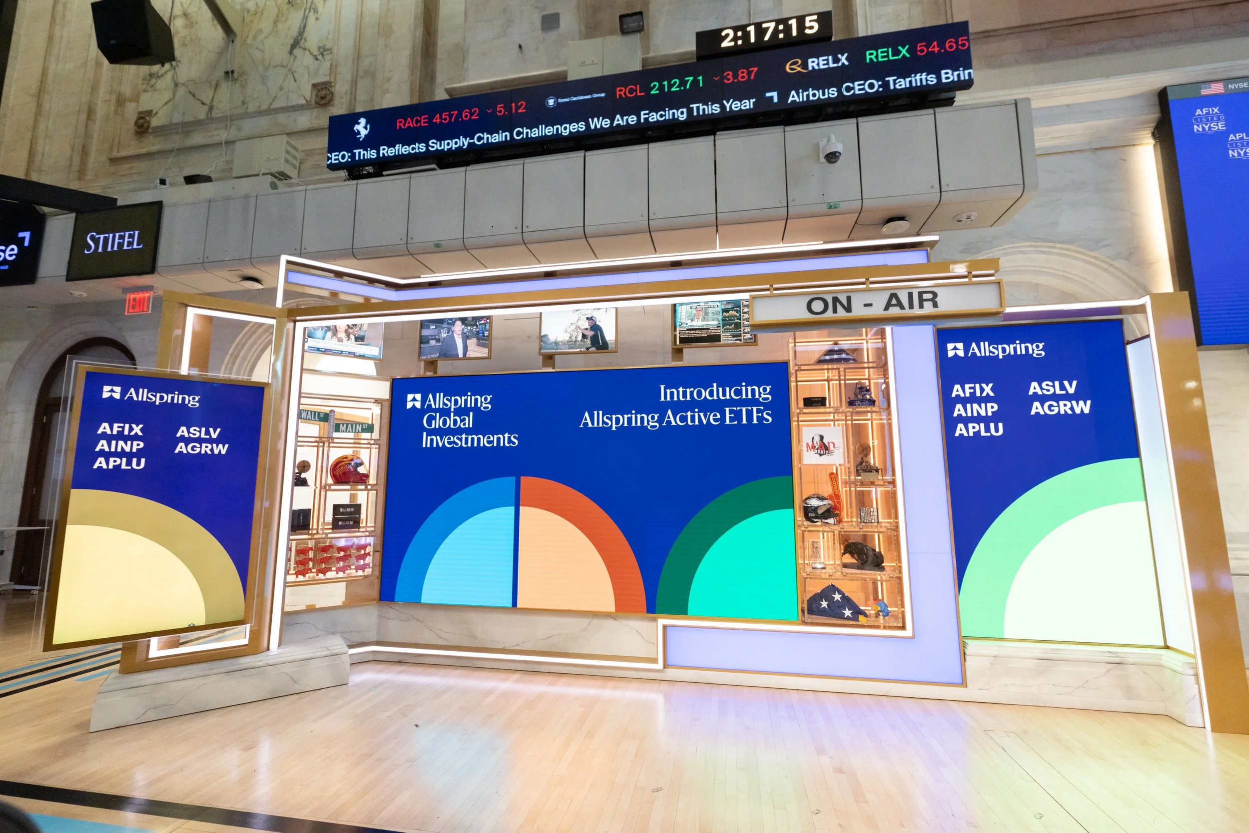 Allspring_ClosingBell_250430_119.jpg