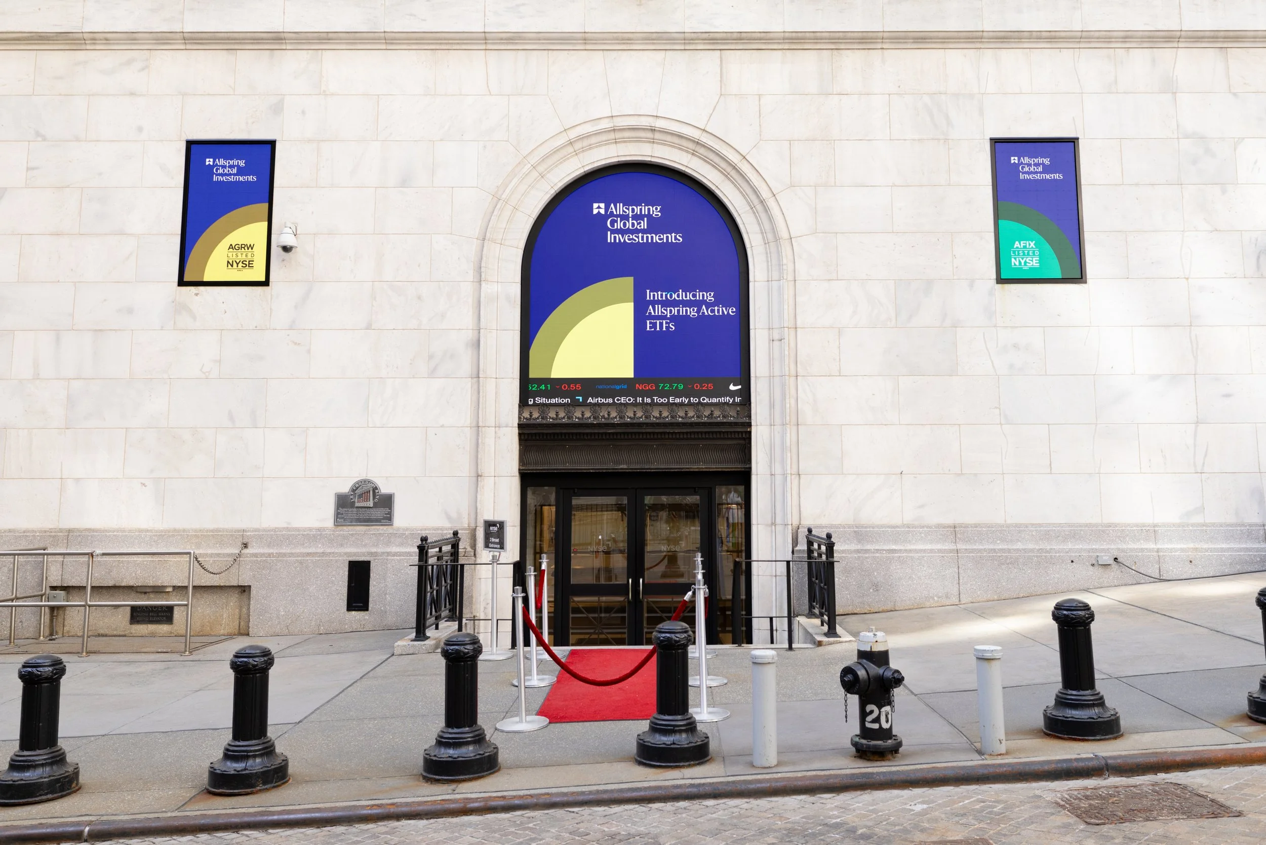 Allspring_ClosingBell_250430_293.jpg