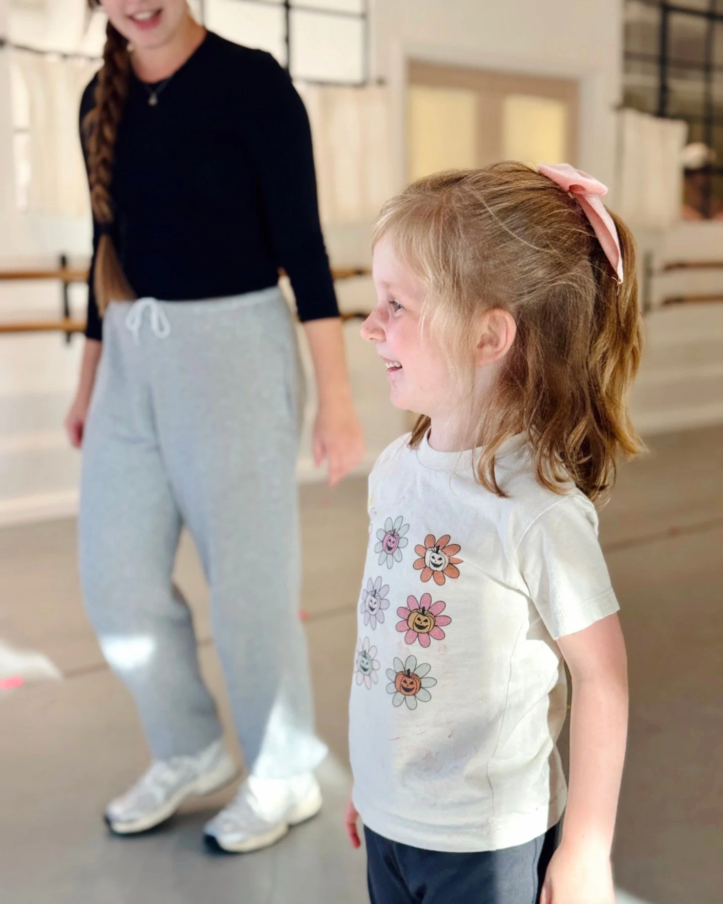 Our Sweet Peas are jumping into hip-hop with plenty of personality.⁠ 💓👟⁠ Their fearless little feet are finding the beat, and we love to see the joy that follows every step!
