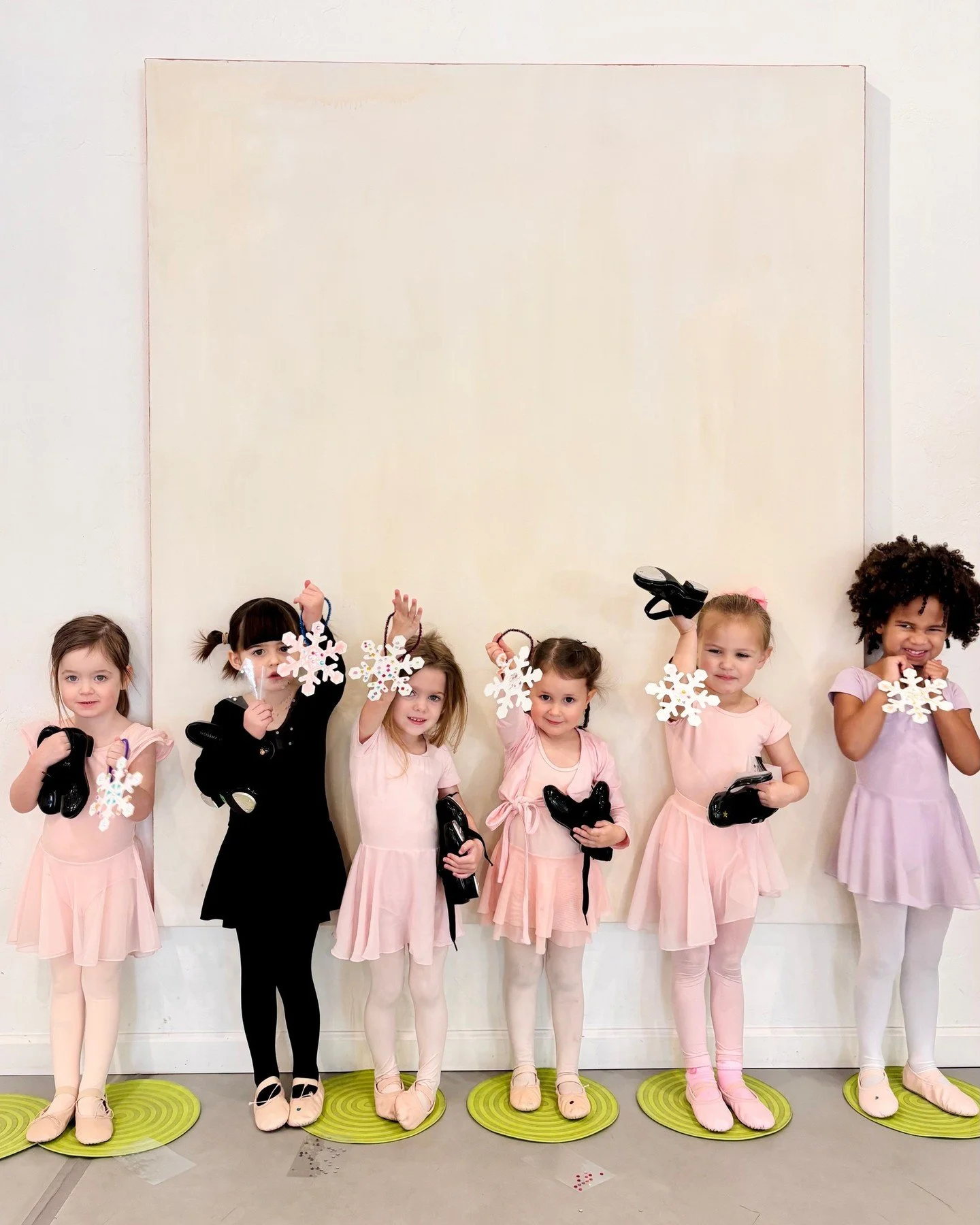 Our Bloom students are stepping into a Frozen Fairyland this month! ❄️🩰✨ December is filled with sparkling snowflakes and the sweetest winter magic. ⁠
⁠
Each Bloom class is focusing on spatial awareness, responsibility, and memory &amp; sequencing a