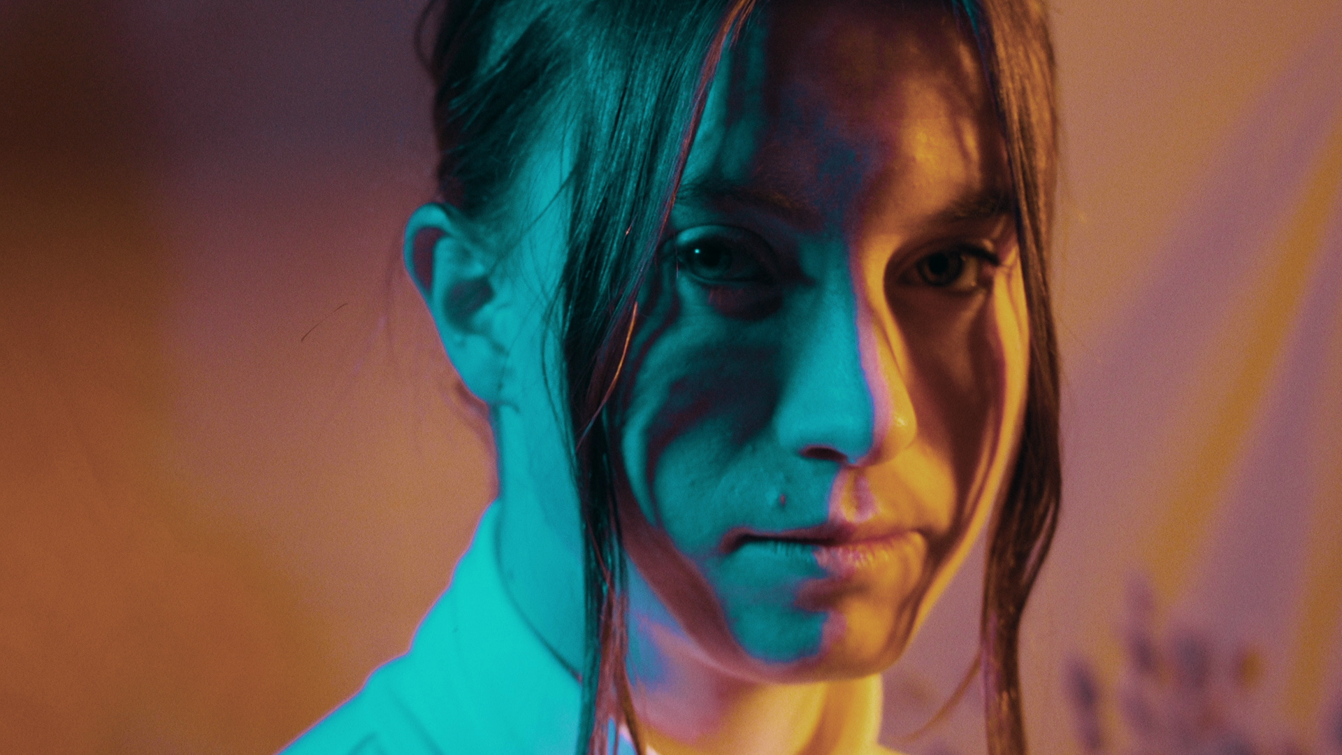 Imogen Cygler - Earth