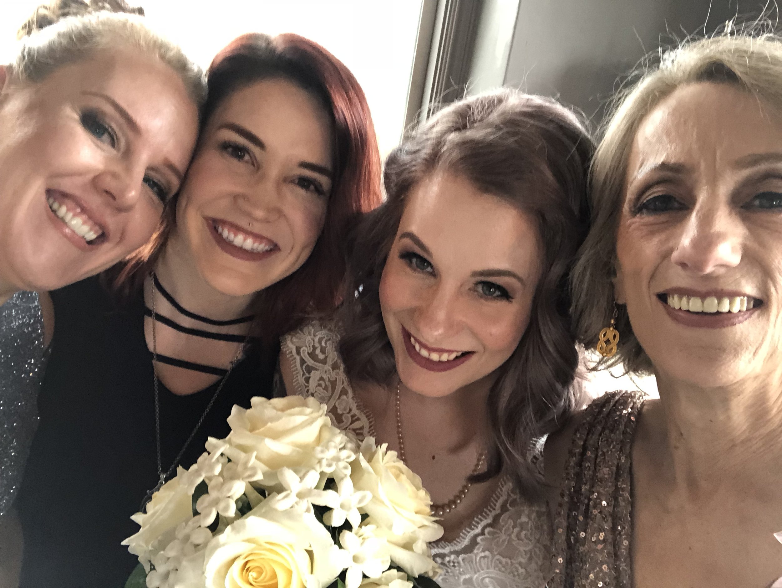 Happy Wedding! A whole family of salon guests <3