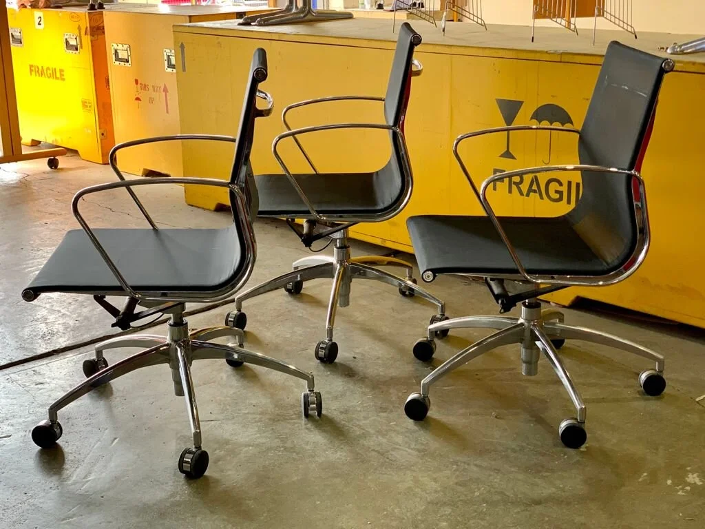 Replica Eames Aluminium Group Chairs