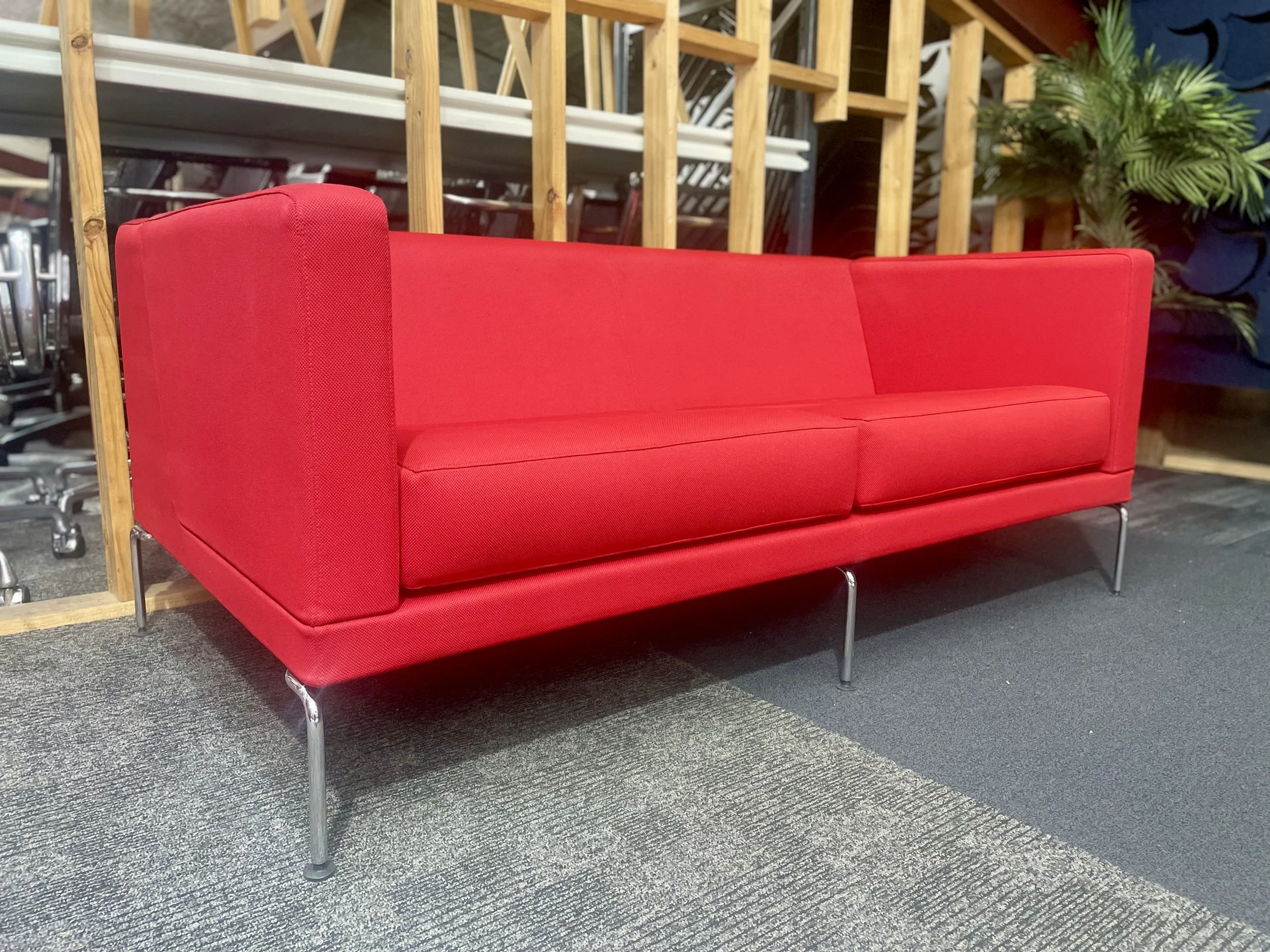 Schaivello Kayt Lounge by Ivan Woods