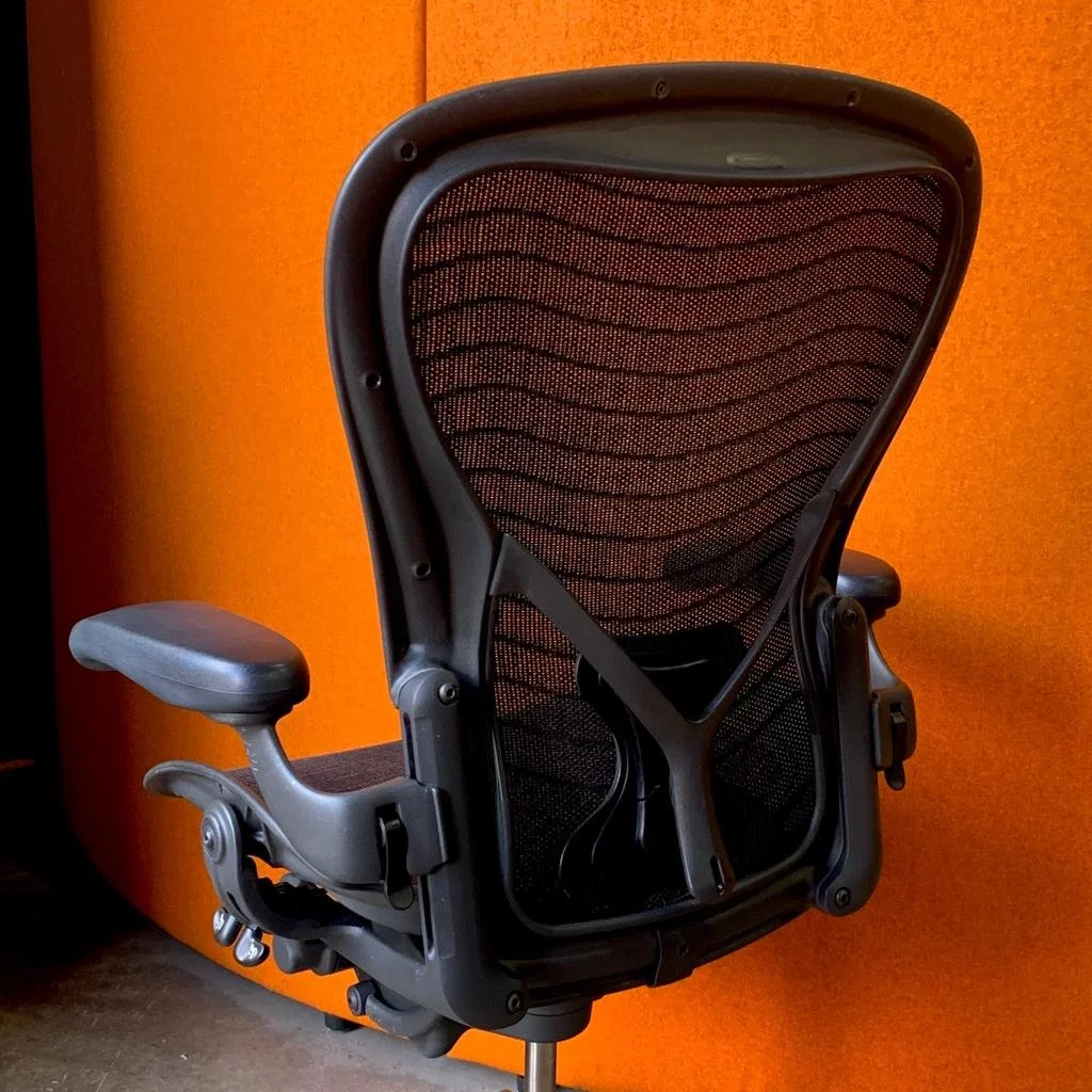 Herman Miller Aeron Chair by Bill Stumpf and Don Chadwick — Ex