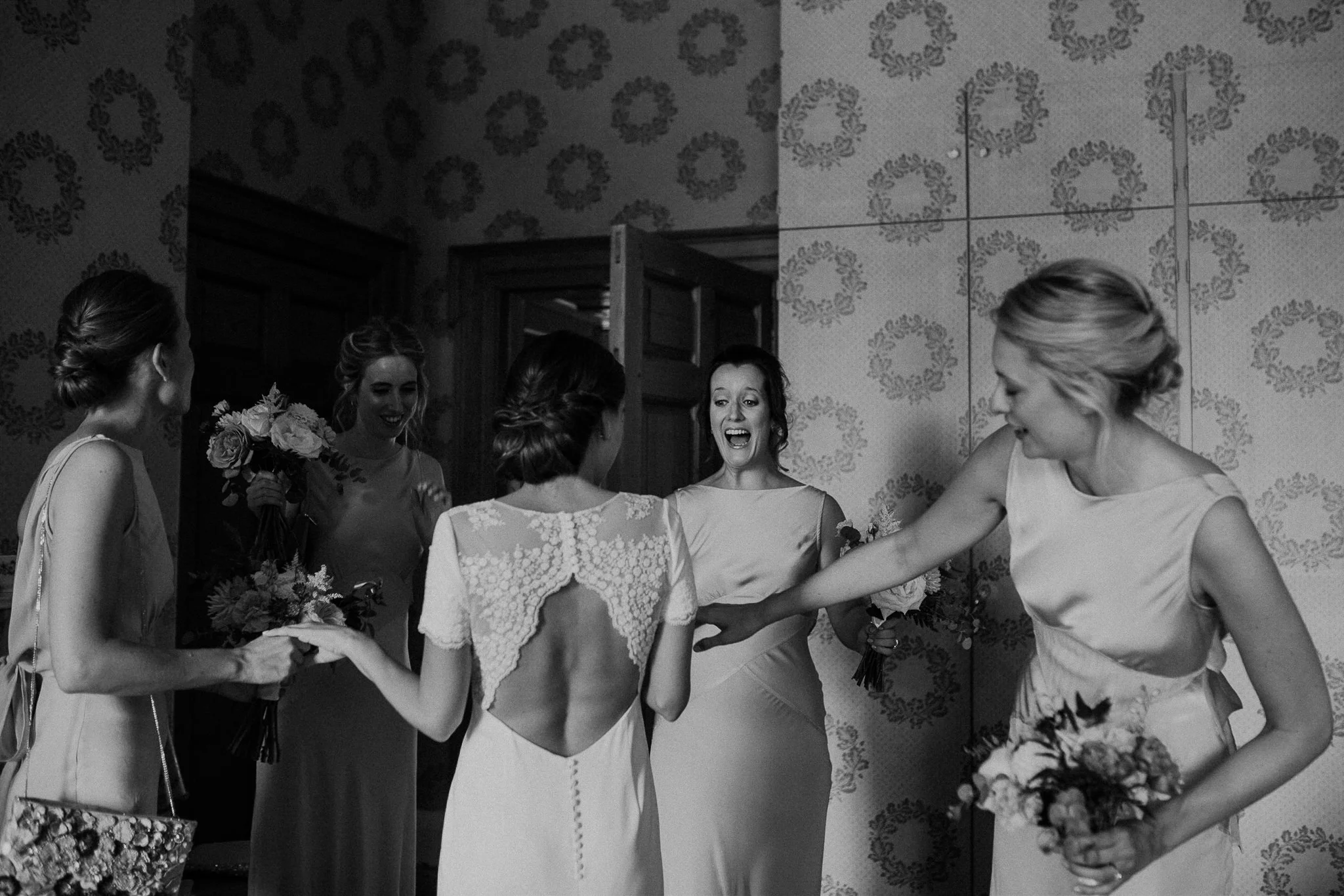 Matt and Tina - 02 - Bridal Prep - Sara Lincoln Photography-70.jpg
